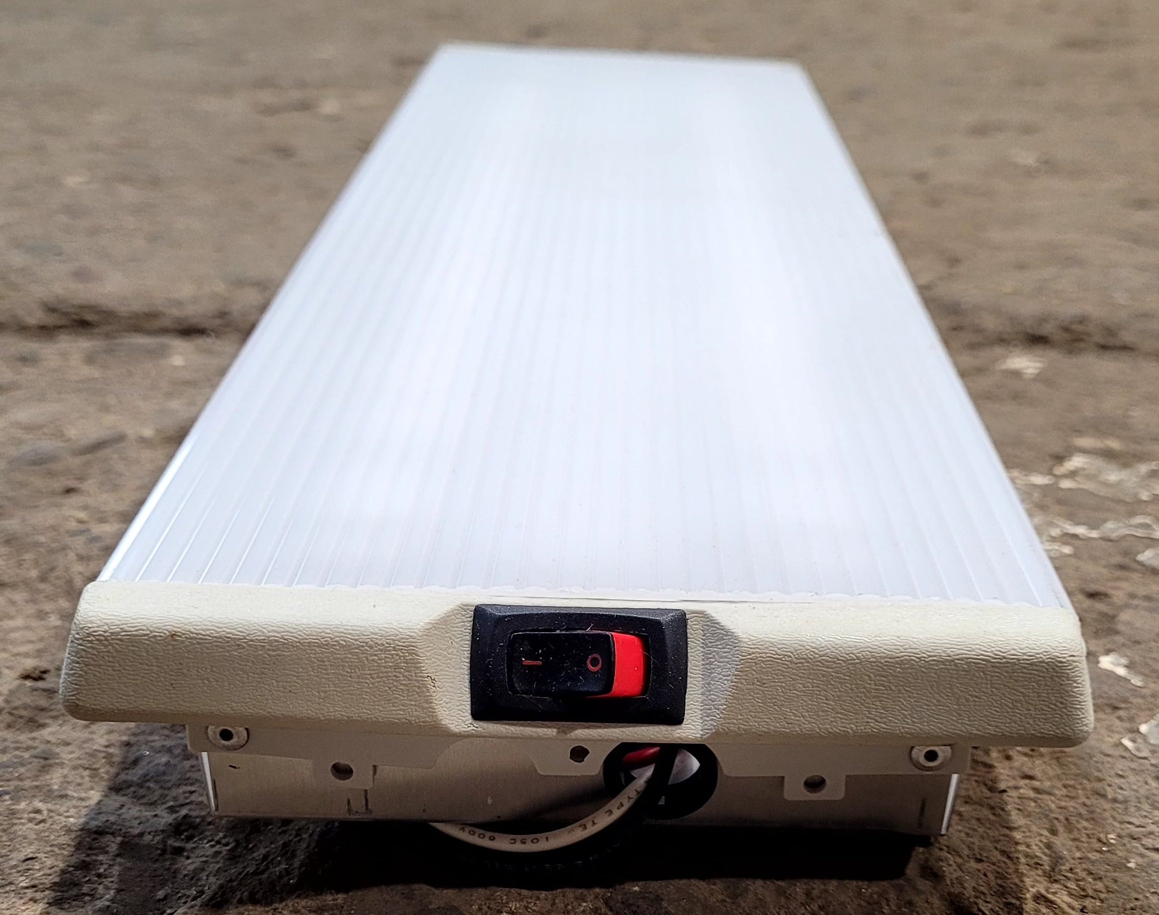 Used Thin-Lite 746 30 Watt Fluorescent Light - Young Farts RV Parts