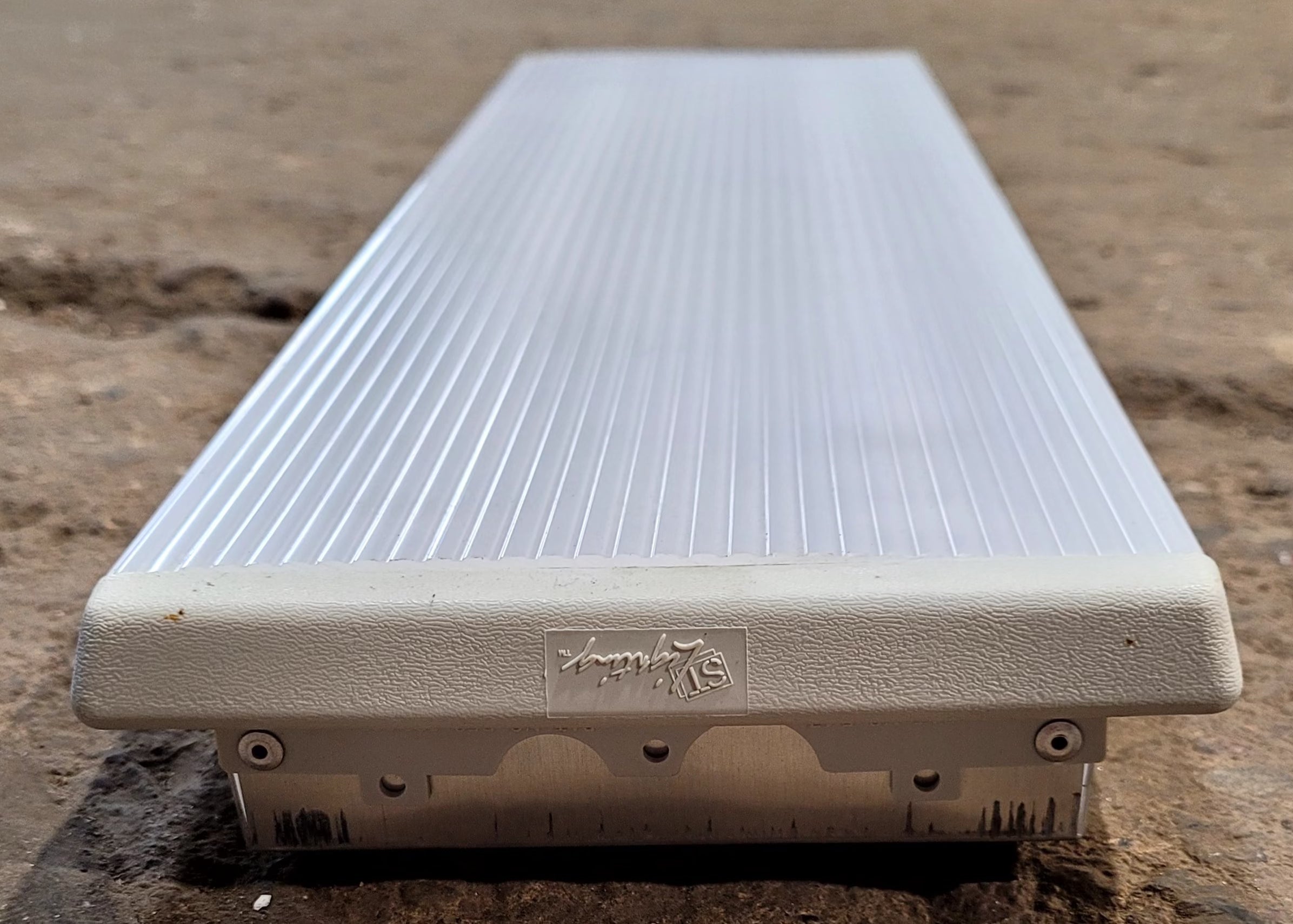 Used Thin-Lite 746 30 Watt Fluorescent Light - Young Farts RV Parts