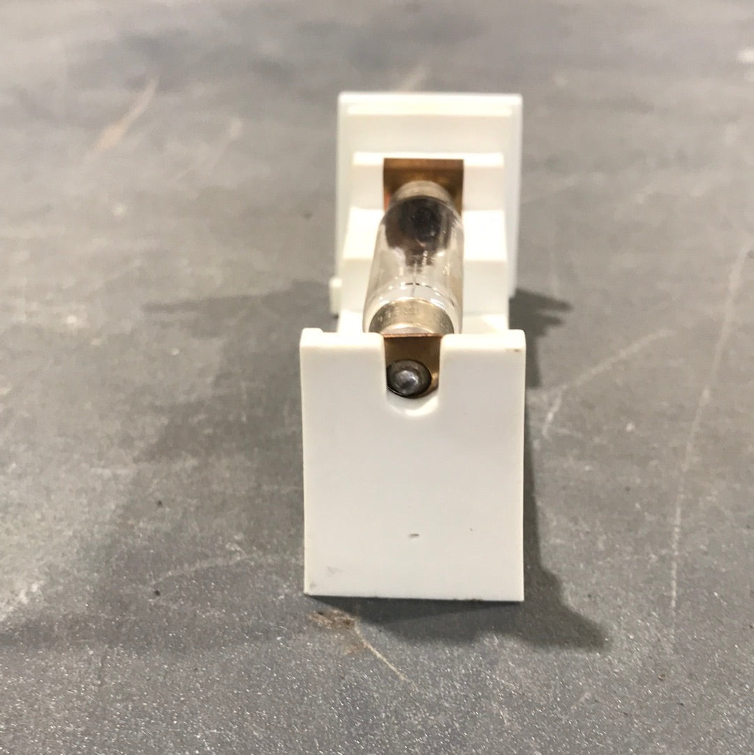Used Dometic 12V Light Bulb Base - 2930744012 - Young Farts RV Parts