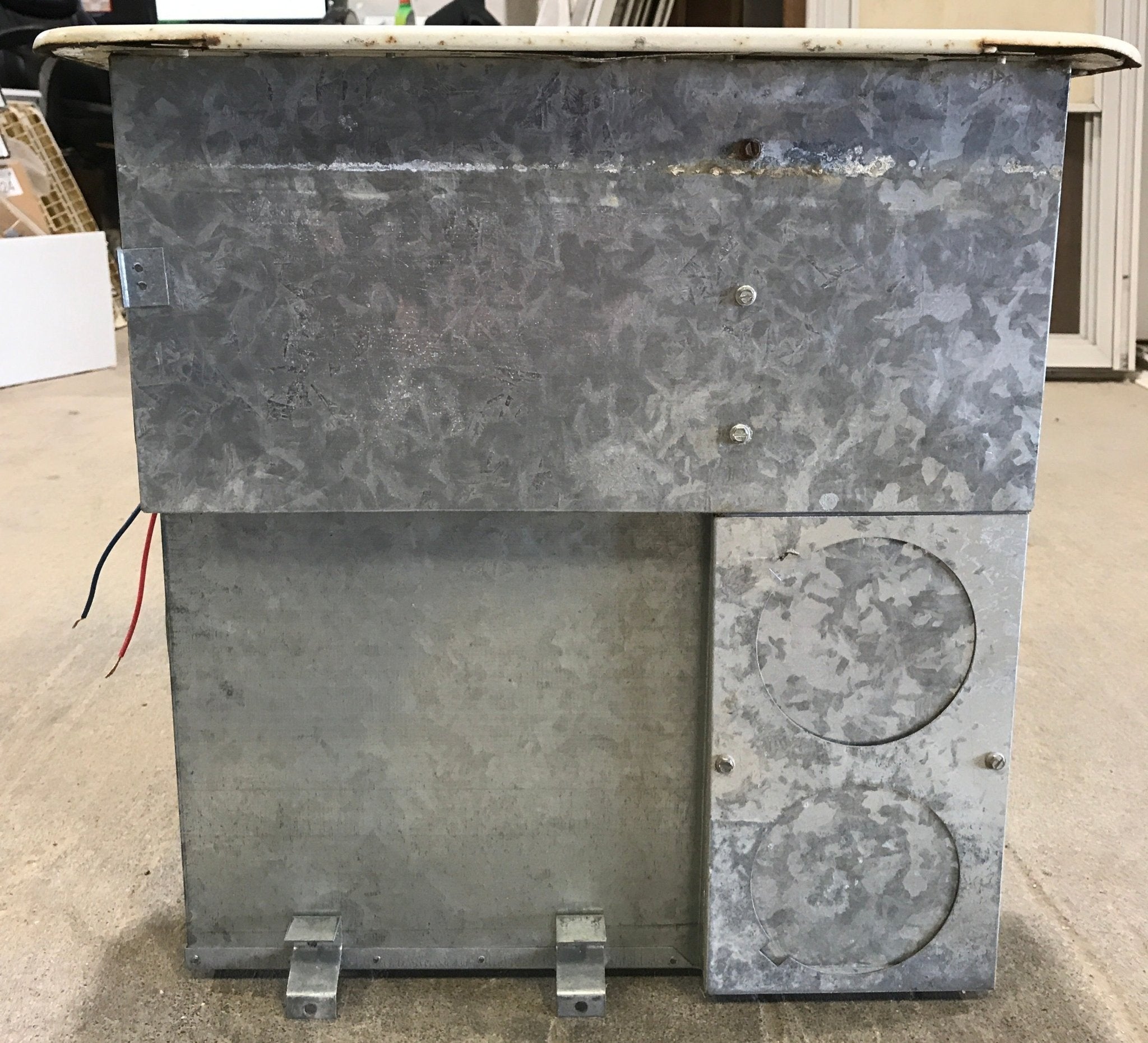 USED 8525 II HYDROFLAME RV Propane Furnace - 25000 BTU - Young Farts RV Parts