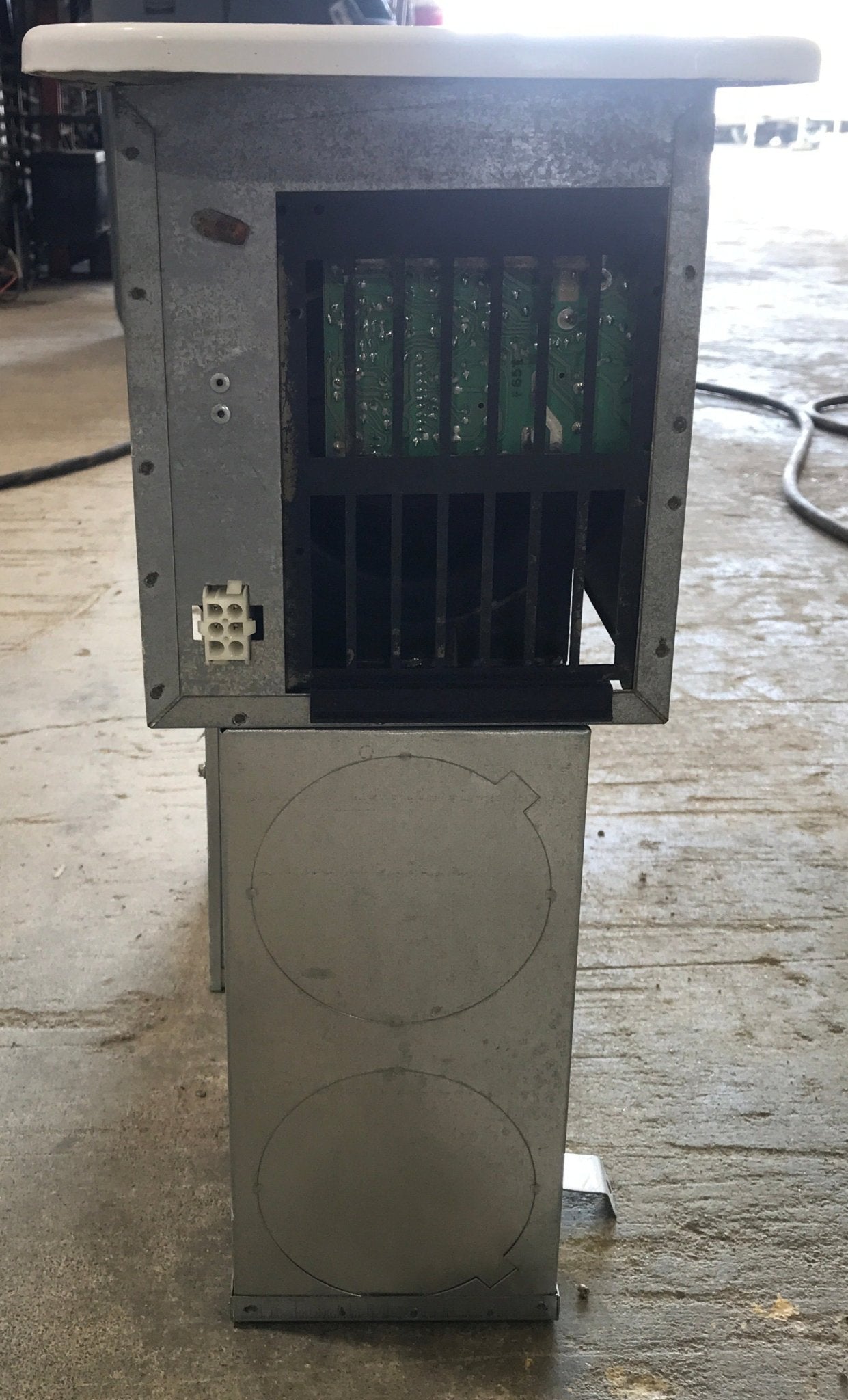 USED 8525 IV DCLP HYDROFLAME RV Propane Furnace - 25000 BTU - Young Farts RV Parts