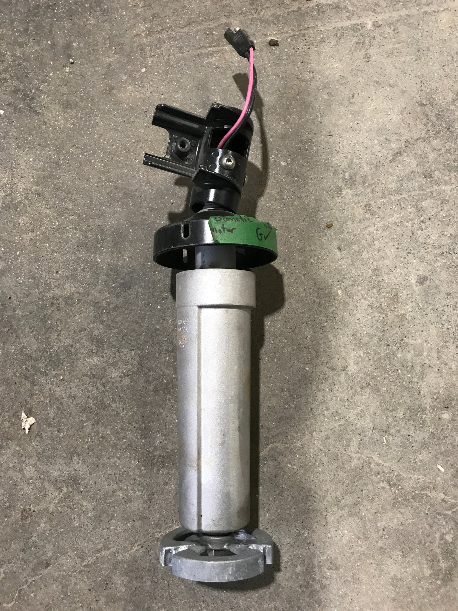 USED A&E DOMETIC RV AWNING DRIVE ASSEMBLY FITS 9100 - BLACK - Young Farts RV Parts