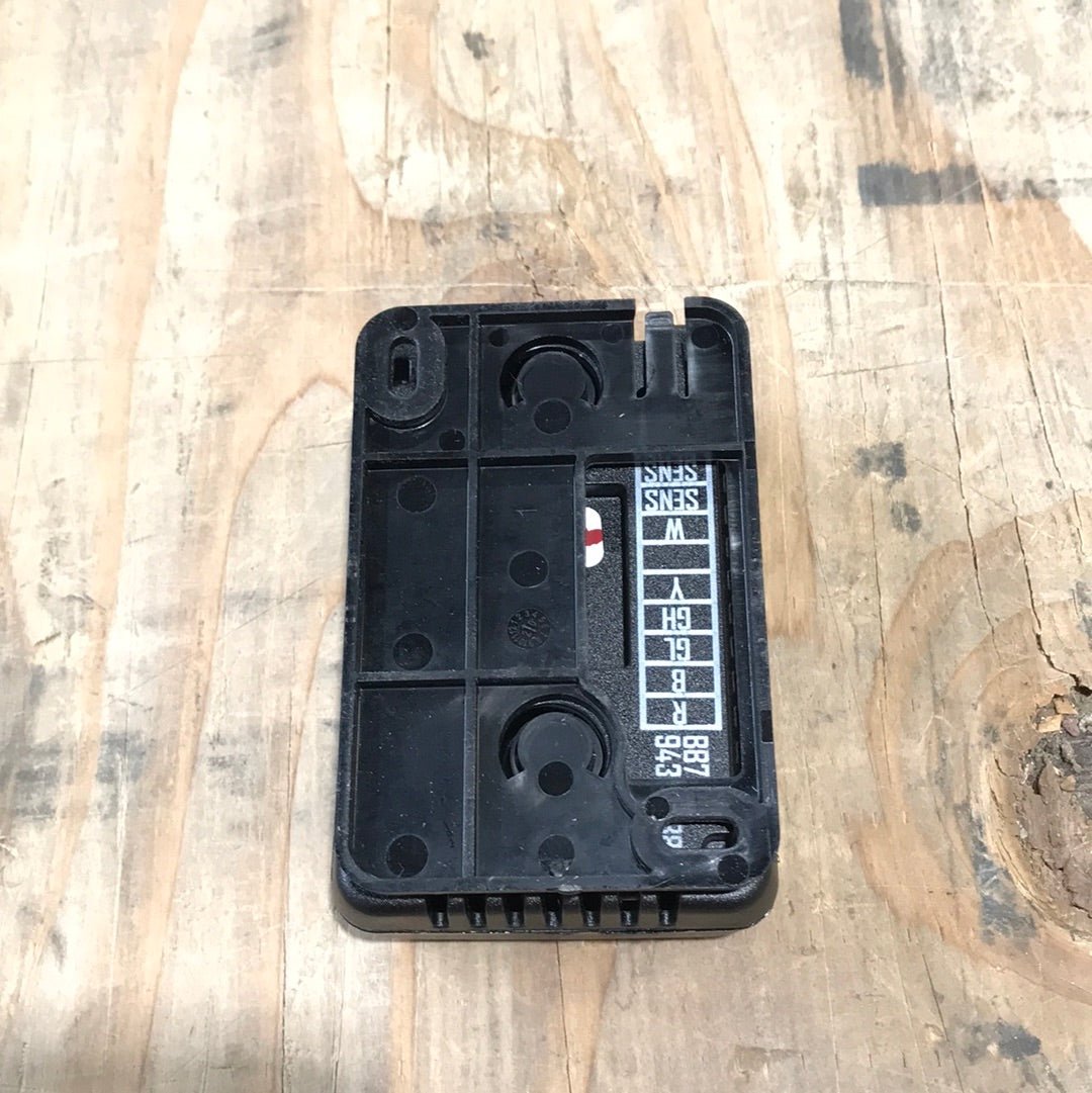 Buy USED AIRXCEL DIGITAL HEAT/COOL TSTAT 9430A338 Online Young Farts