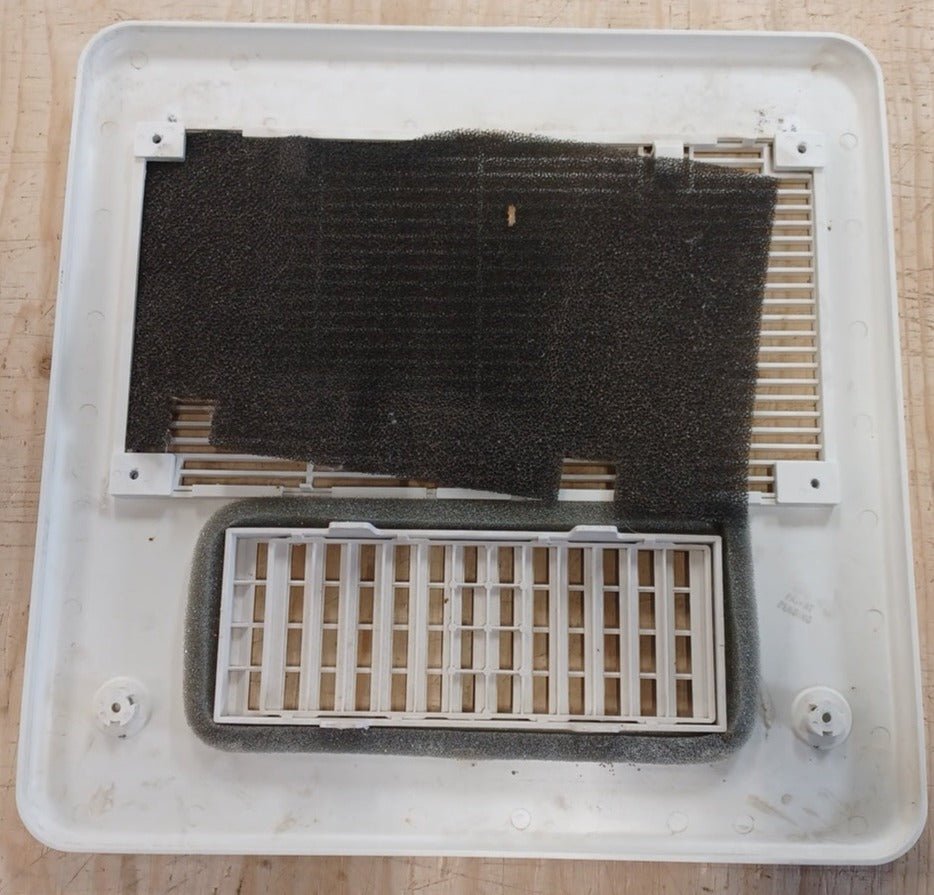 Used Dometic A/C Grill Assembly 3105935 - Young Farts RV Parts