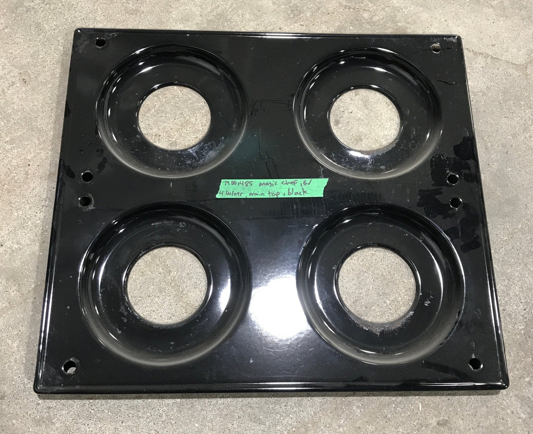 Used MAGIC CHEF Main Top - 74001485 - Young Farts RV Parts