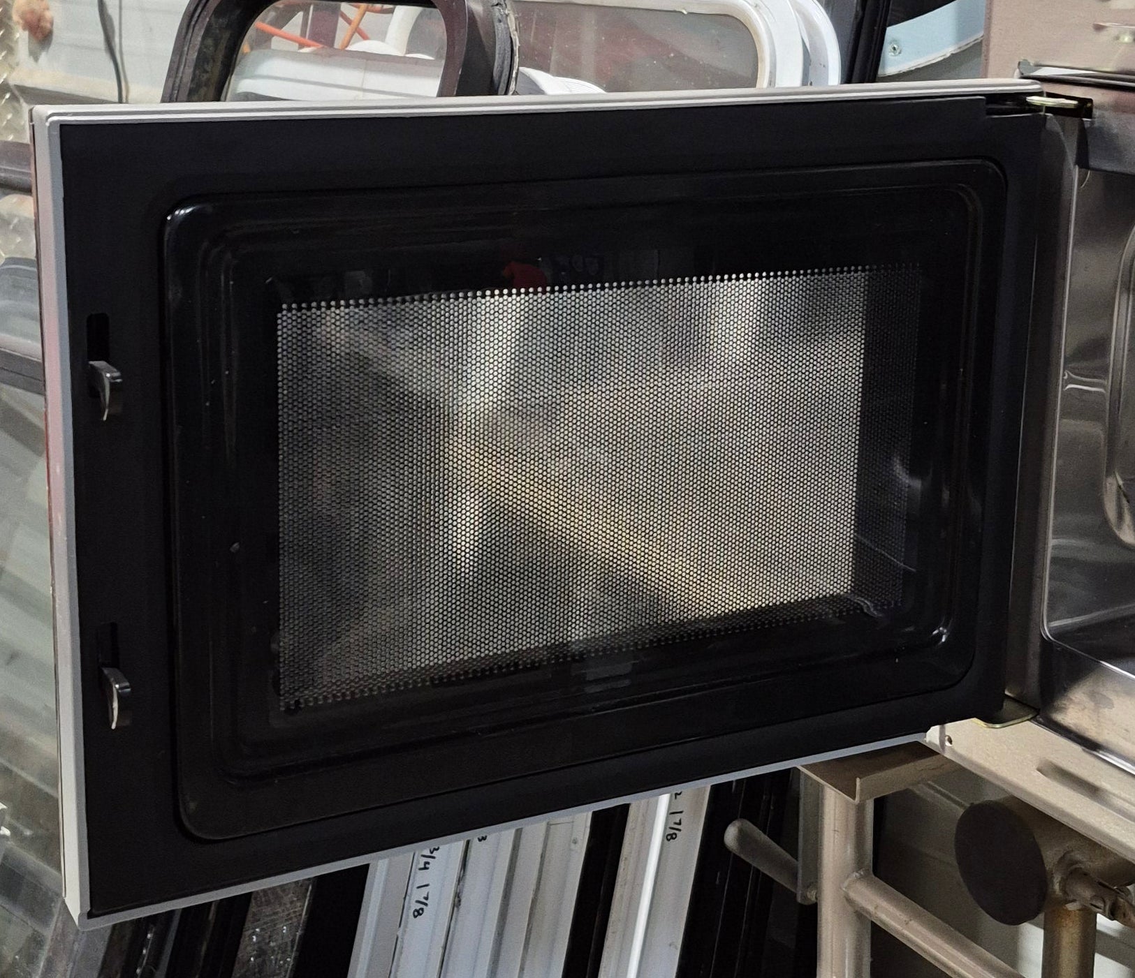 Used Sylvania RV Microwave 20" W x 12" H x 13" D - Young Farts RV Parts