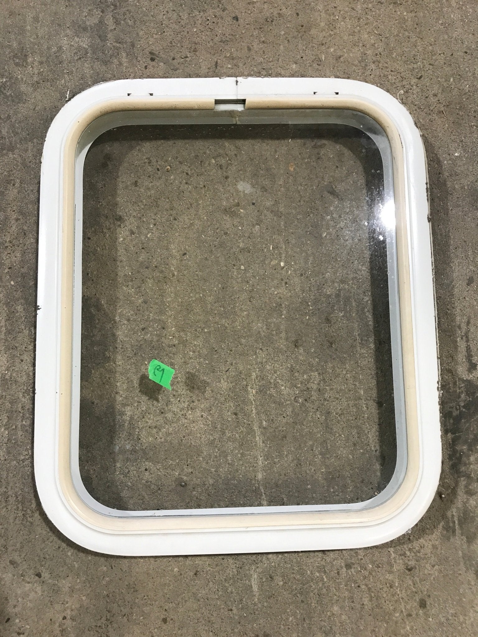 Used White Radius Non Opening Window : 17 1/2" W x 21 1/2" H x 1 1/2" D - Young Farts RV Parts