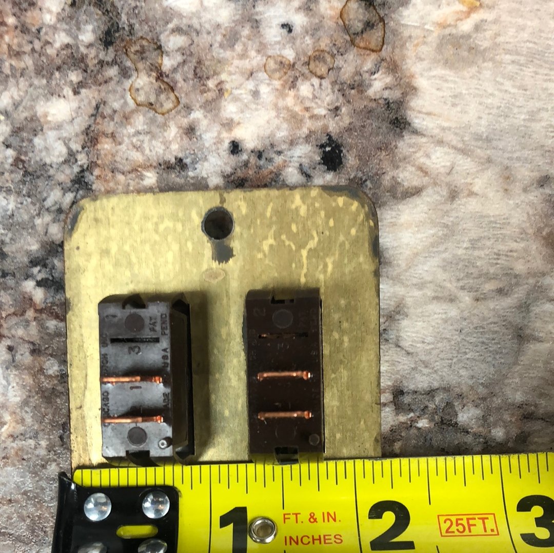 Used 12v RV Double Light Switch - Young Farts RV Parts