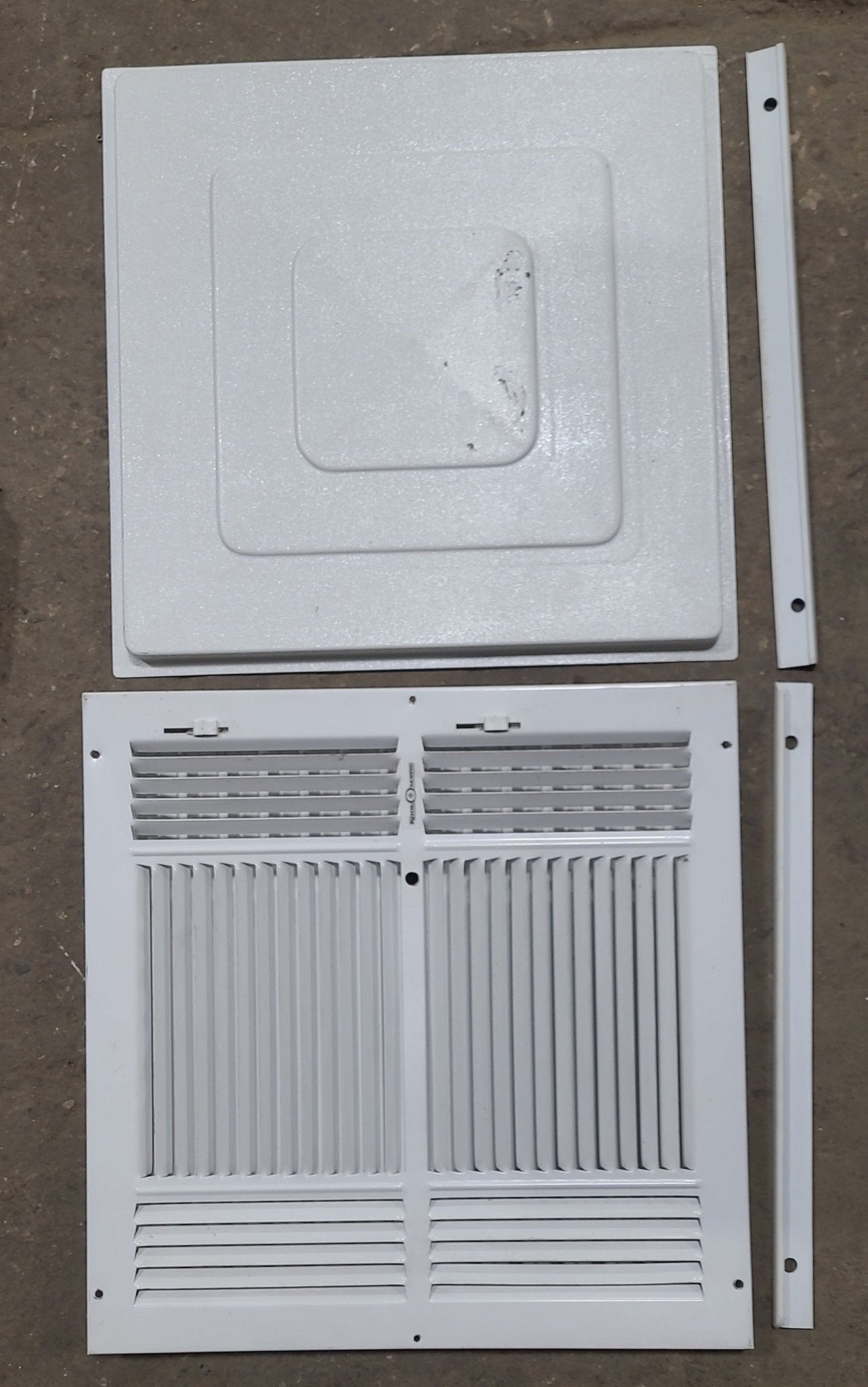 Used Complete Fan Vent 14" X 14" 12V - Young Farts RV Parts