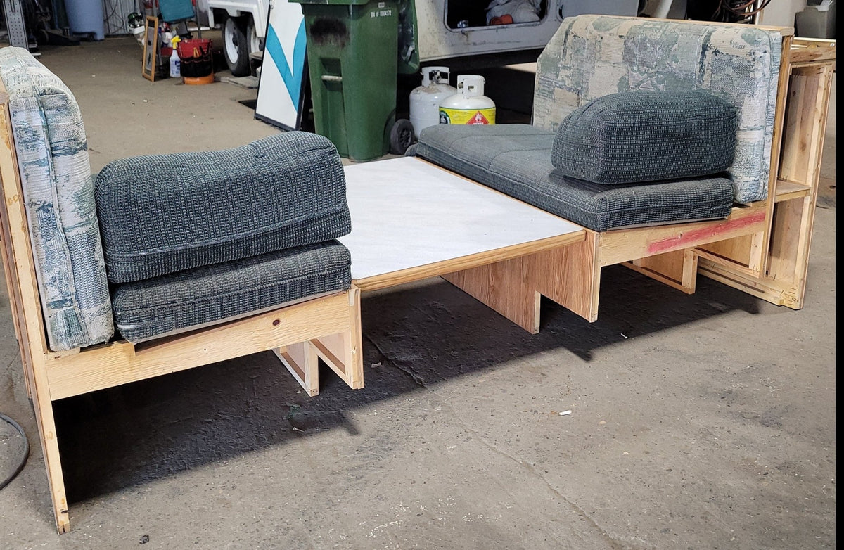 Buy Used Complete RV Set 40 1/2” D x 77 W” Online Young