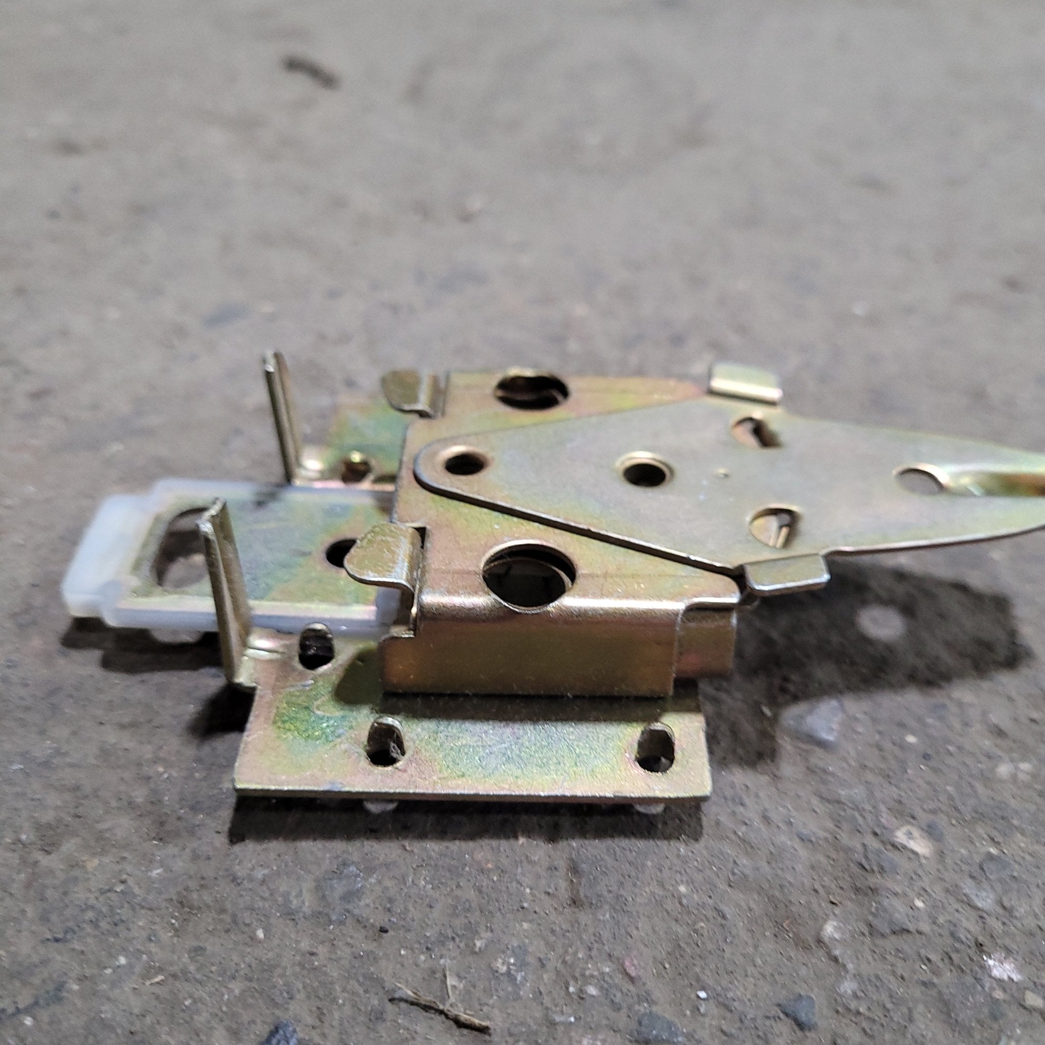 Used Vintage Johnson RV Sliding Door Mechanism - Young Farts RV Parts