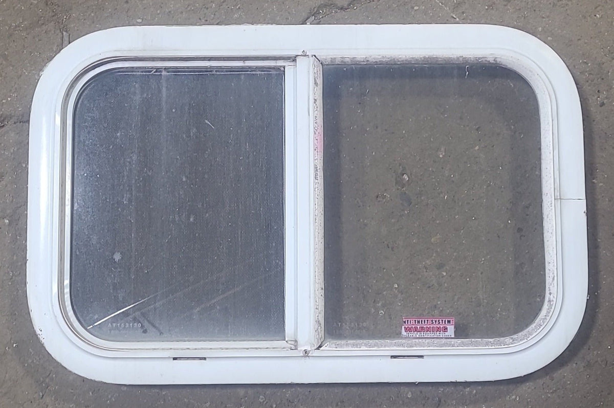 Used White Radius Non-Opening Window : 23 1/2 X 21 3/4 X 2