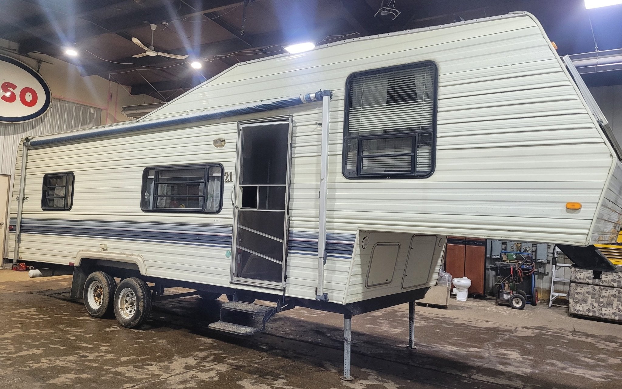 1993 Wildwood 39-F1297-1974 Fifth Wheel Parts List - Rockwood Inc. - Young Farts RV Parts