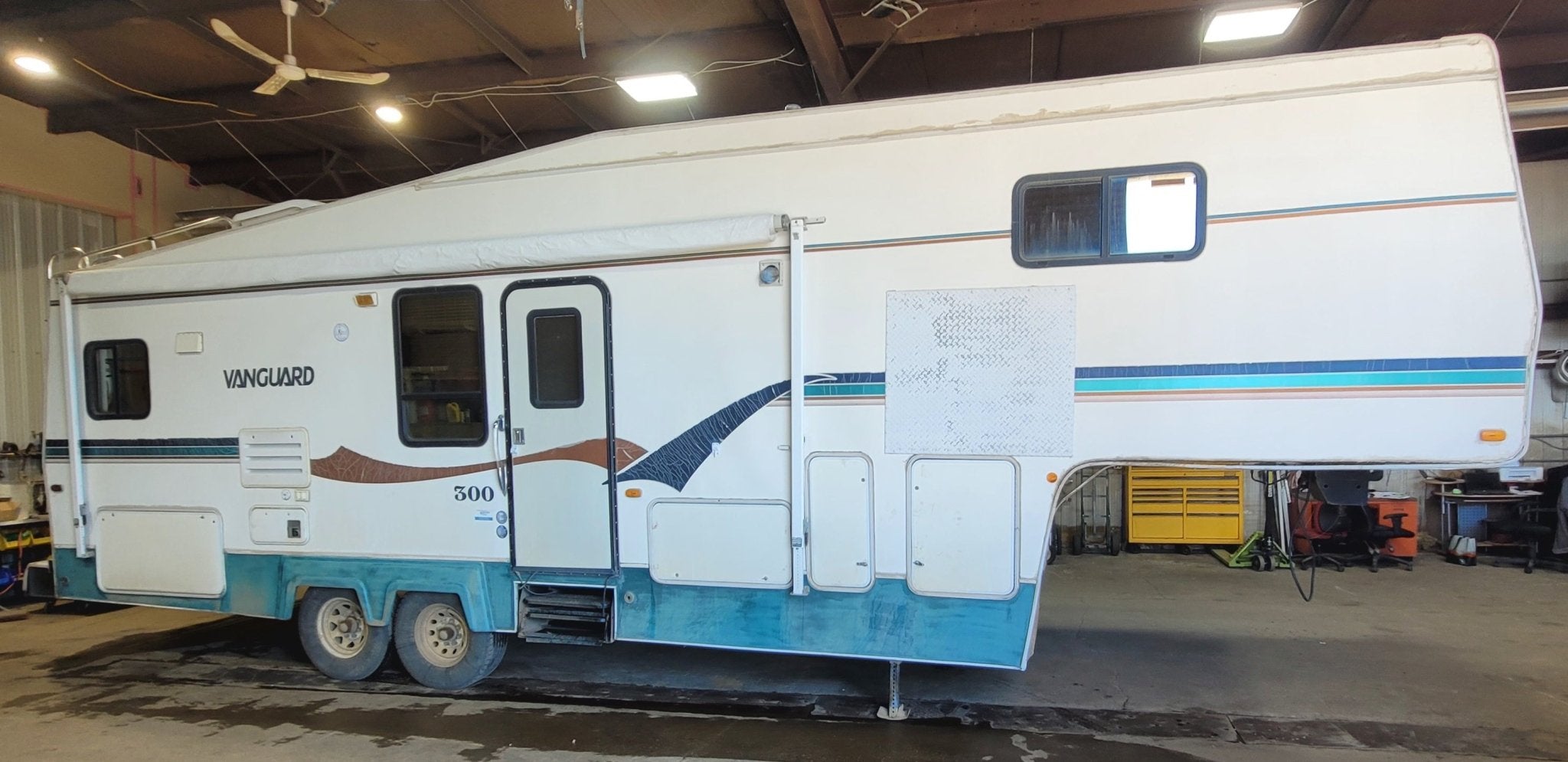 1997 Vanguard VHW300SL Fifth Wheel Parts List - Peak Manufacturing Inc. - Young Farts RV Parts