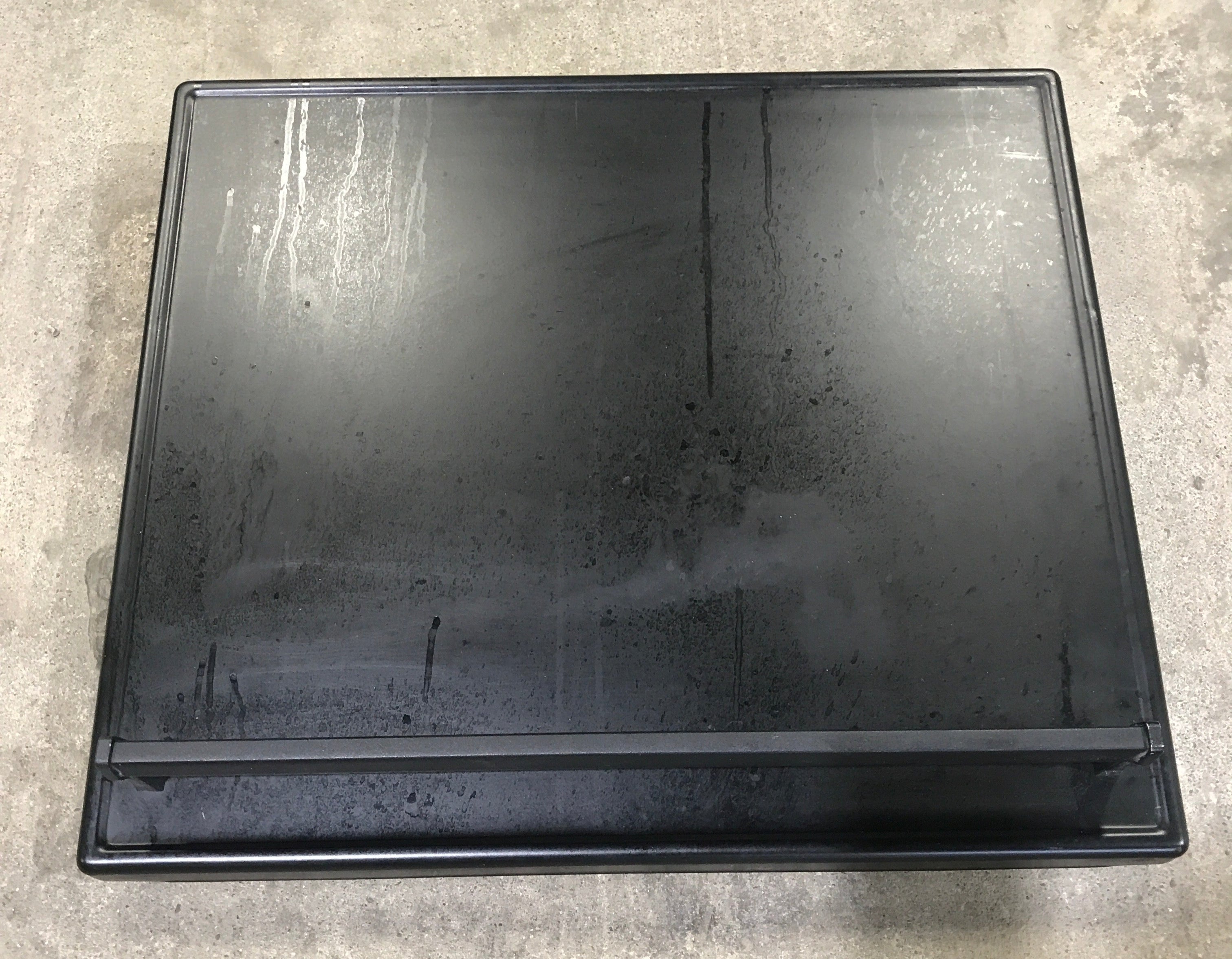 Used Wedgewood Oven Door Fits R2146BB - 19" W x 16 1/2" H