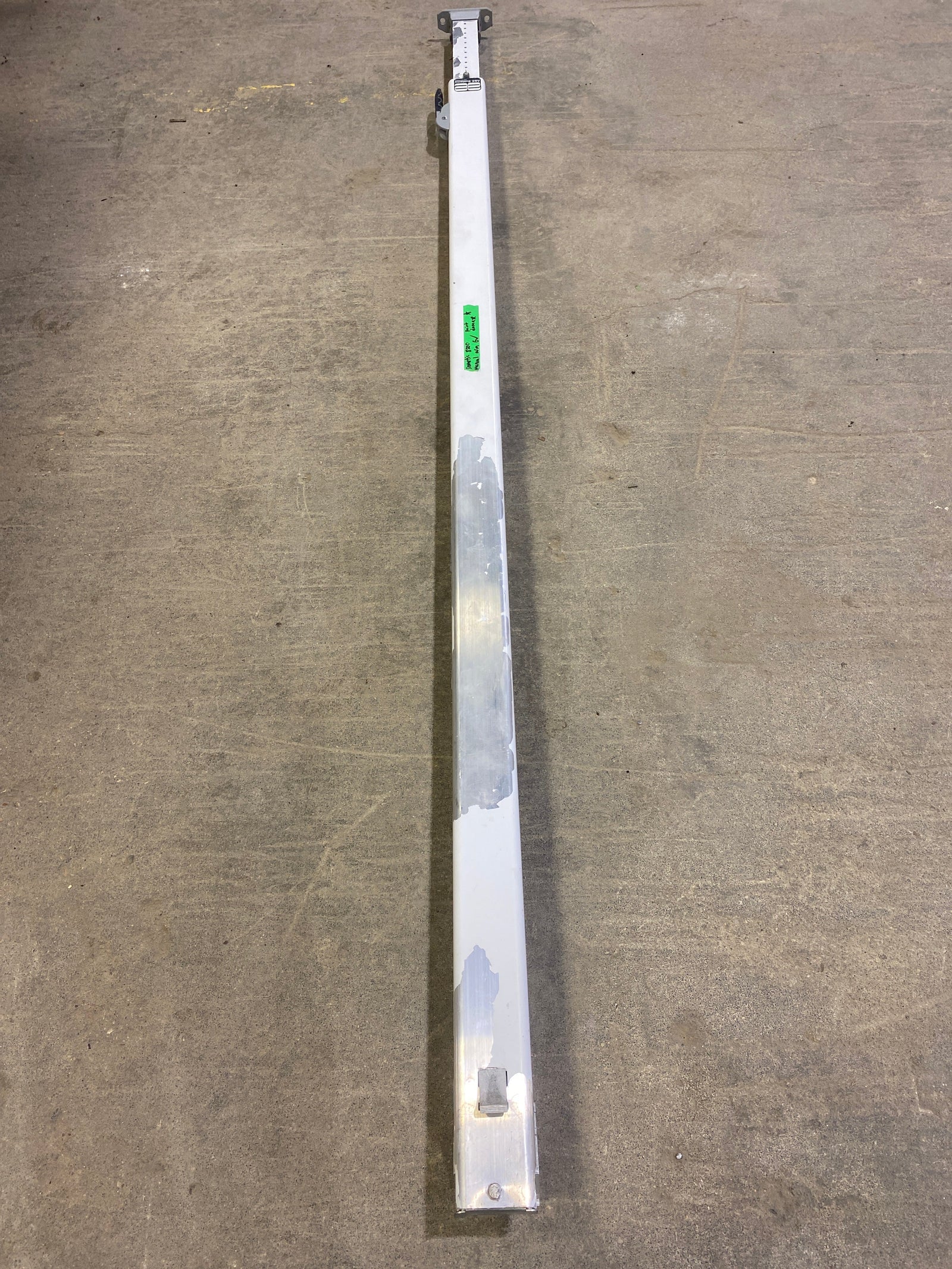 Used Dometic / A&E 8500 Awning Single Manual Arm