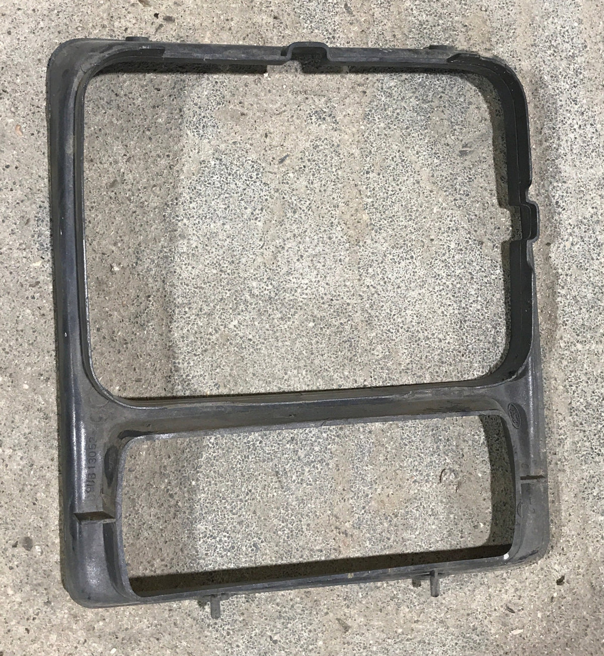 Used 1989 Ford Class C Headlight Housing - Drivers side