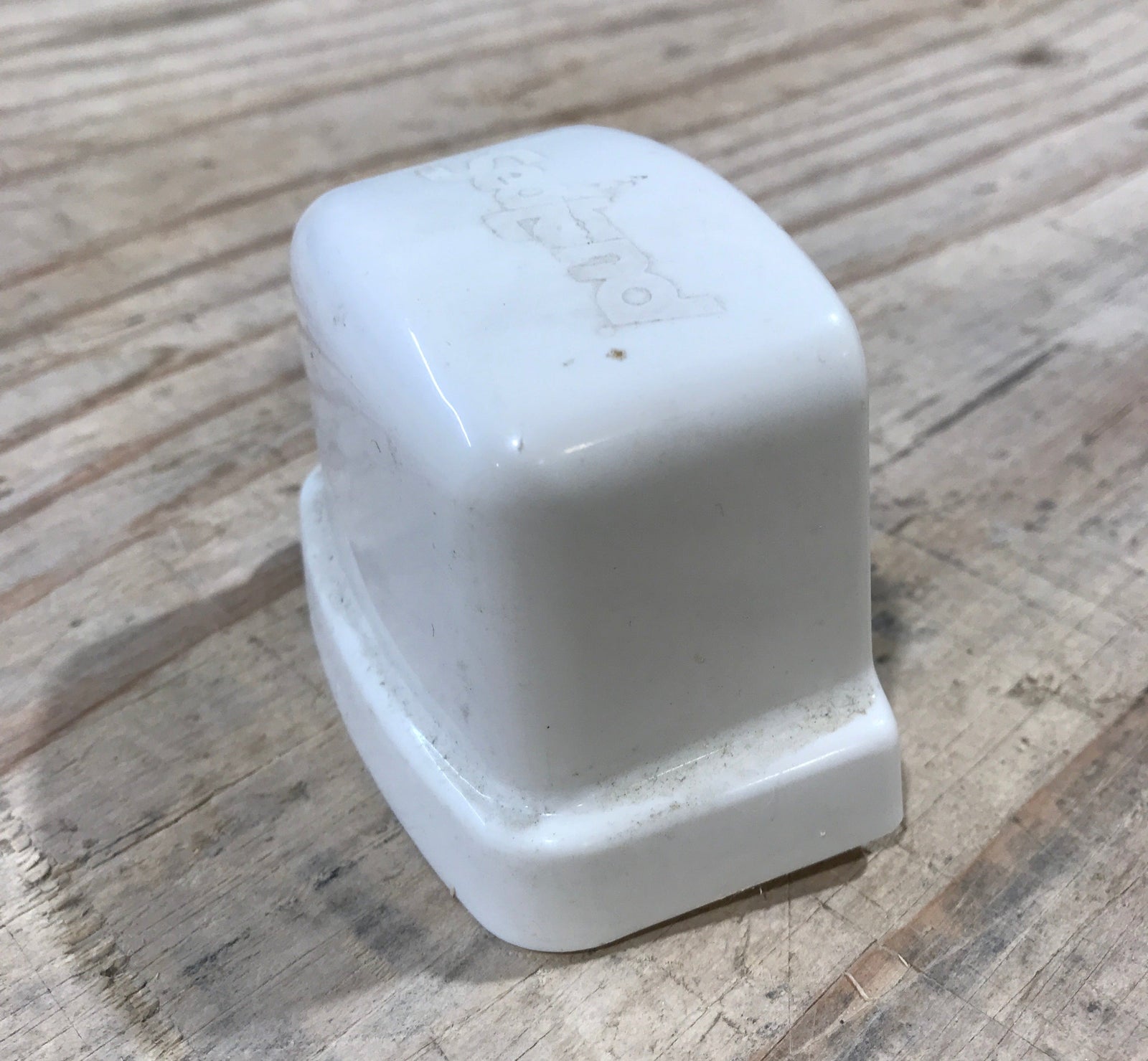 Used Dometic Vacuum Breaker Cover Kit - 385310796