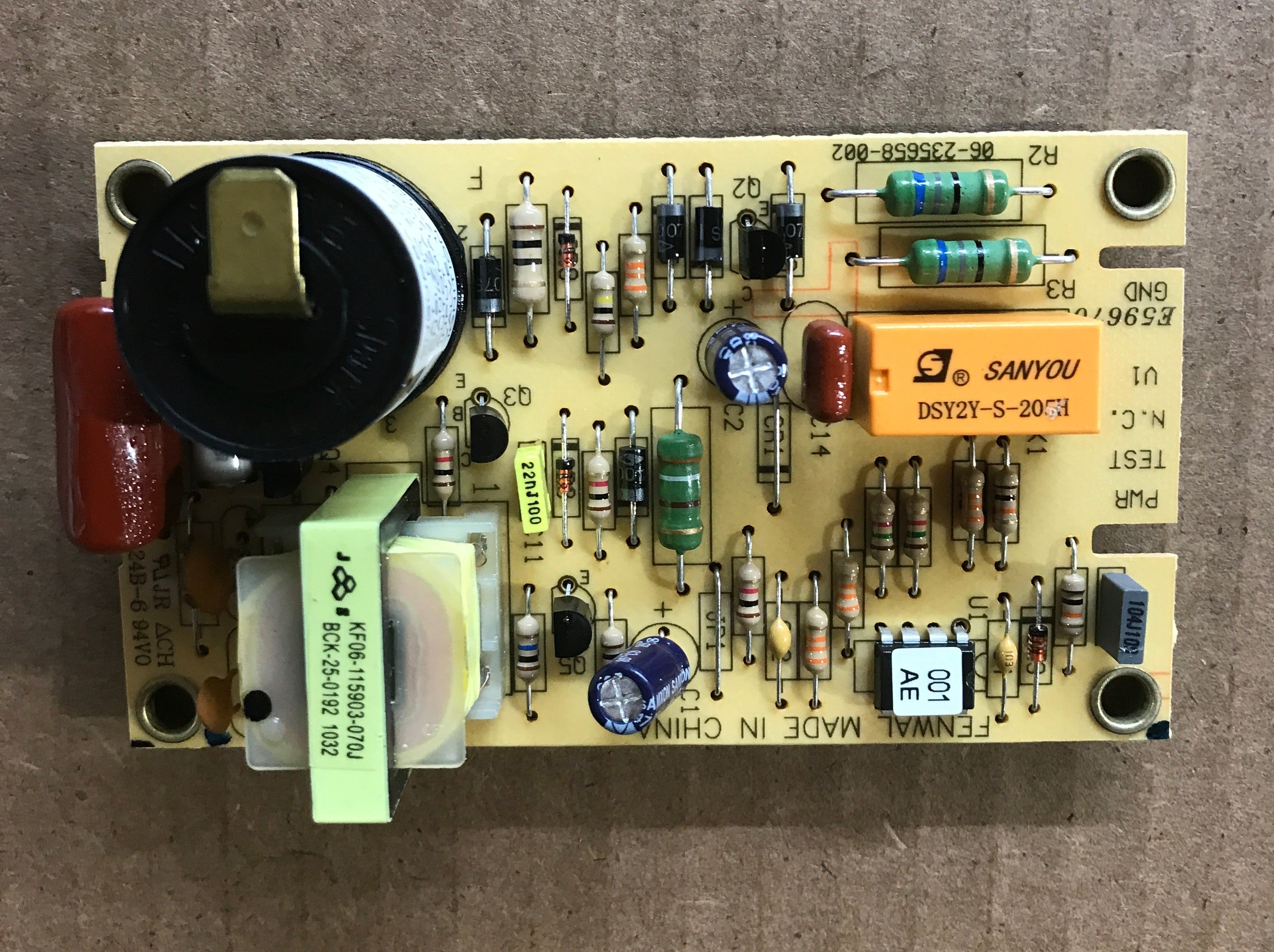 USED Suburban Mfg Ignition Control Circuit Board 520814