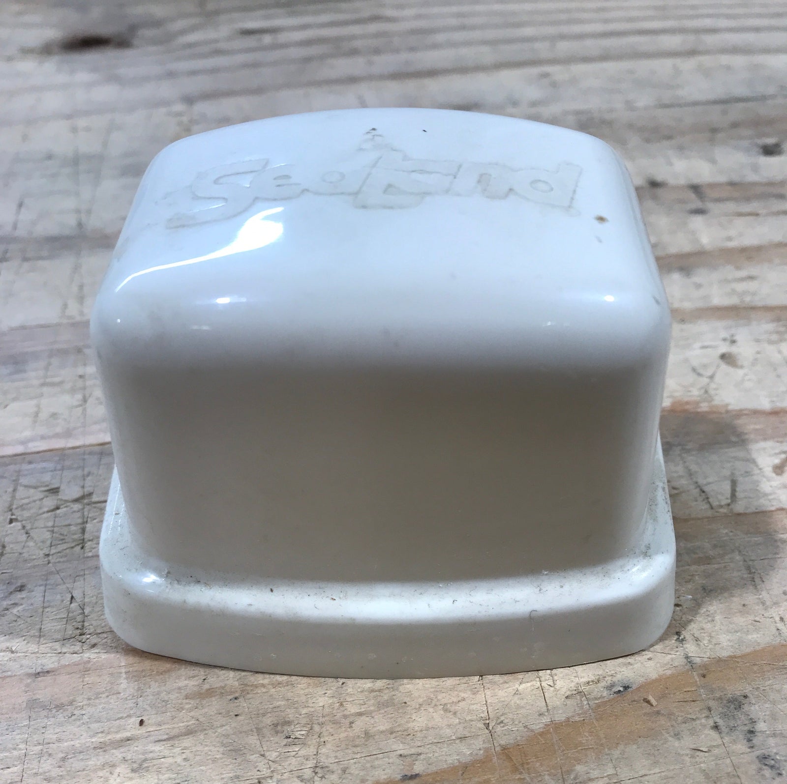Used Dometic Vacuum Breaker Cover Kit - 385310796