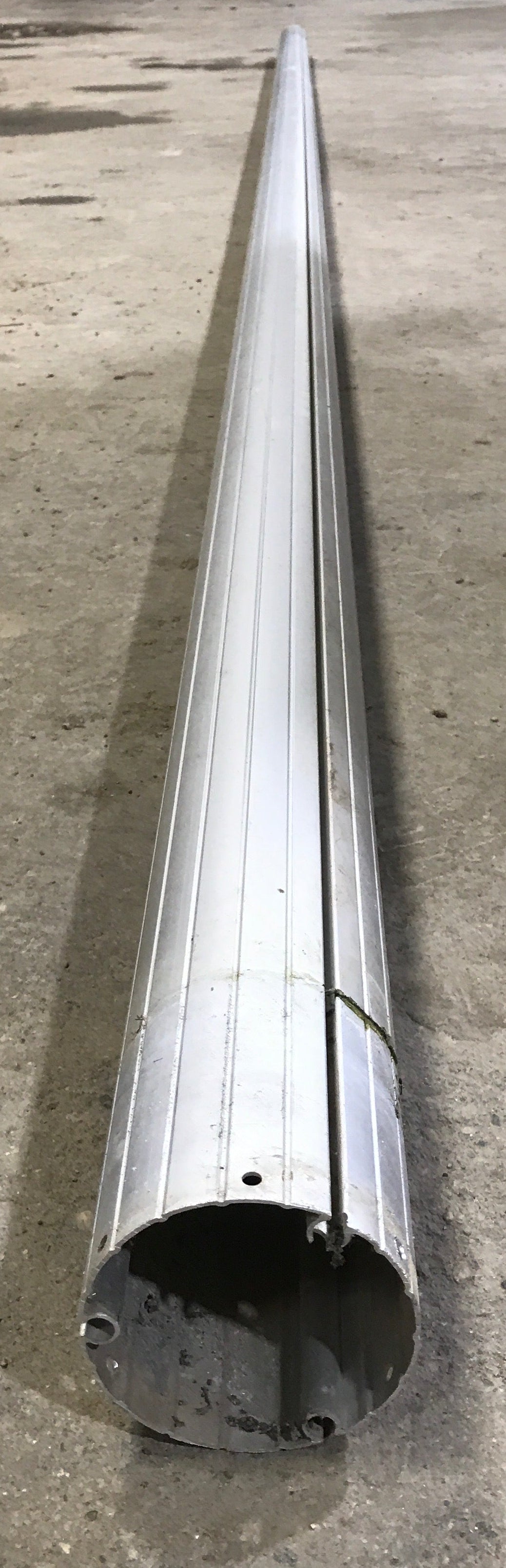 Used Dometic / A&E Awning Roller Tube 18'