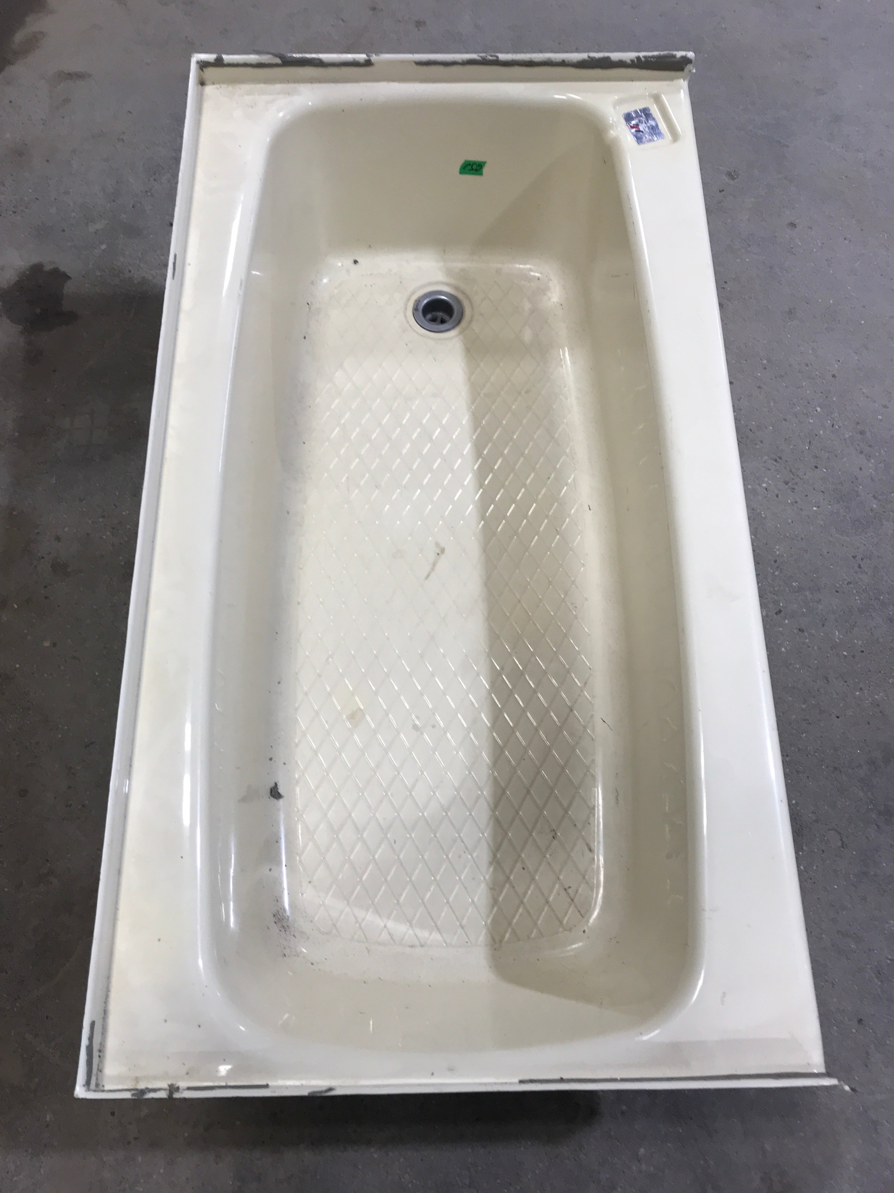 Used RV Bath Tub 46” L x 25" W - Right Hand Drain