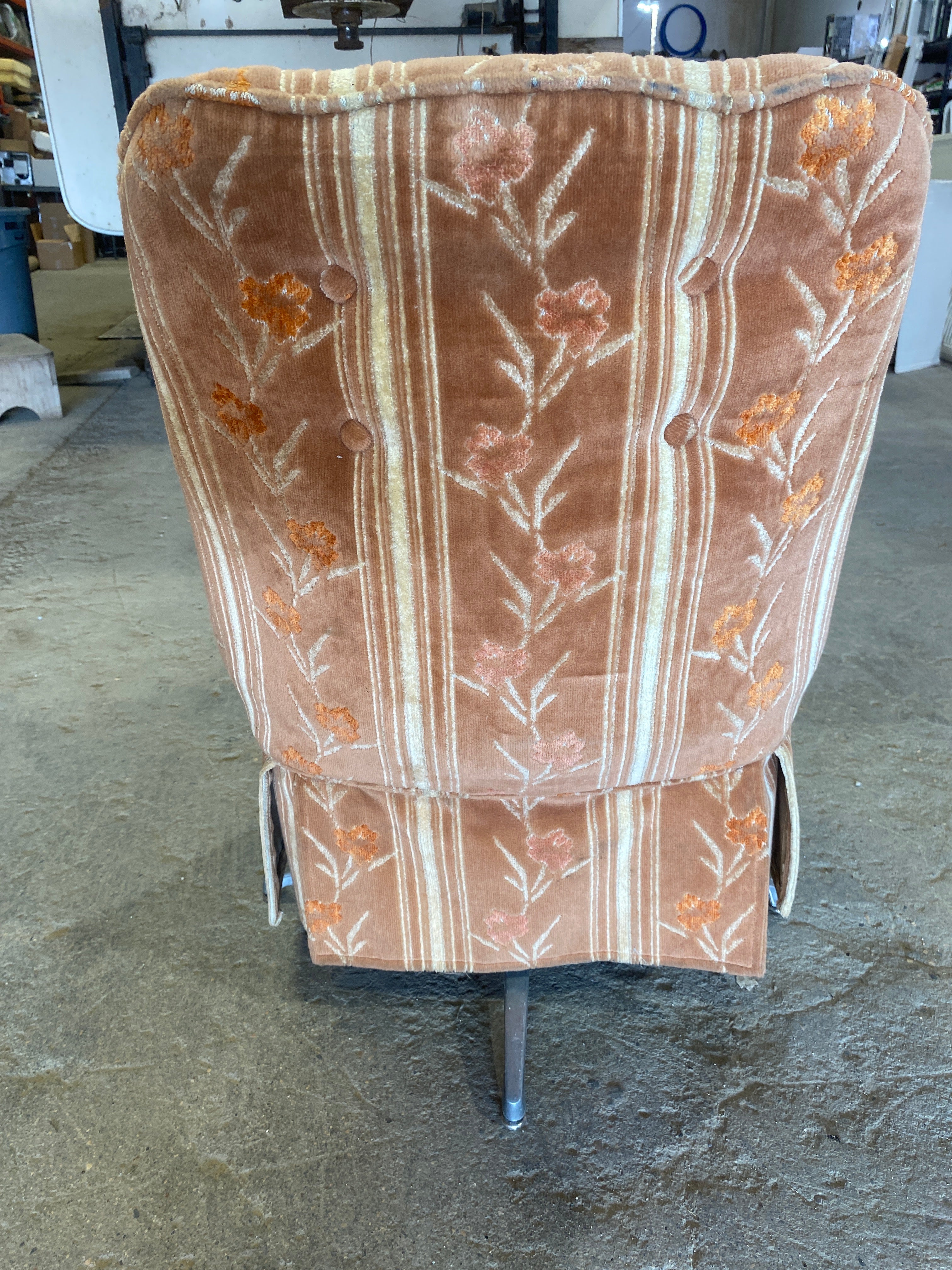 Used RV Chair - 31" H x 22" W x 18" D