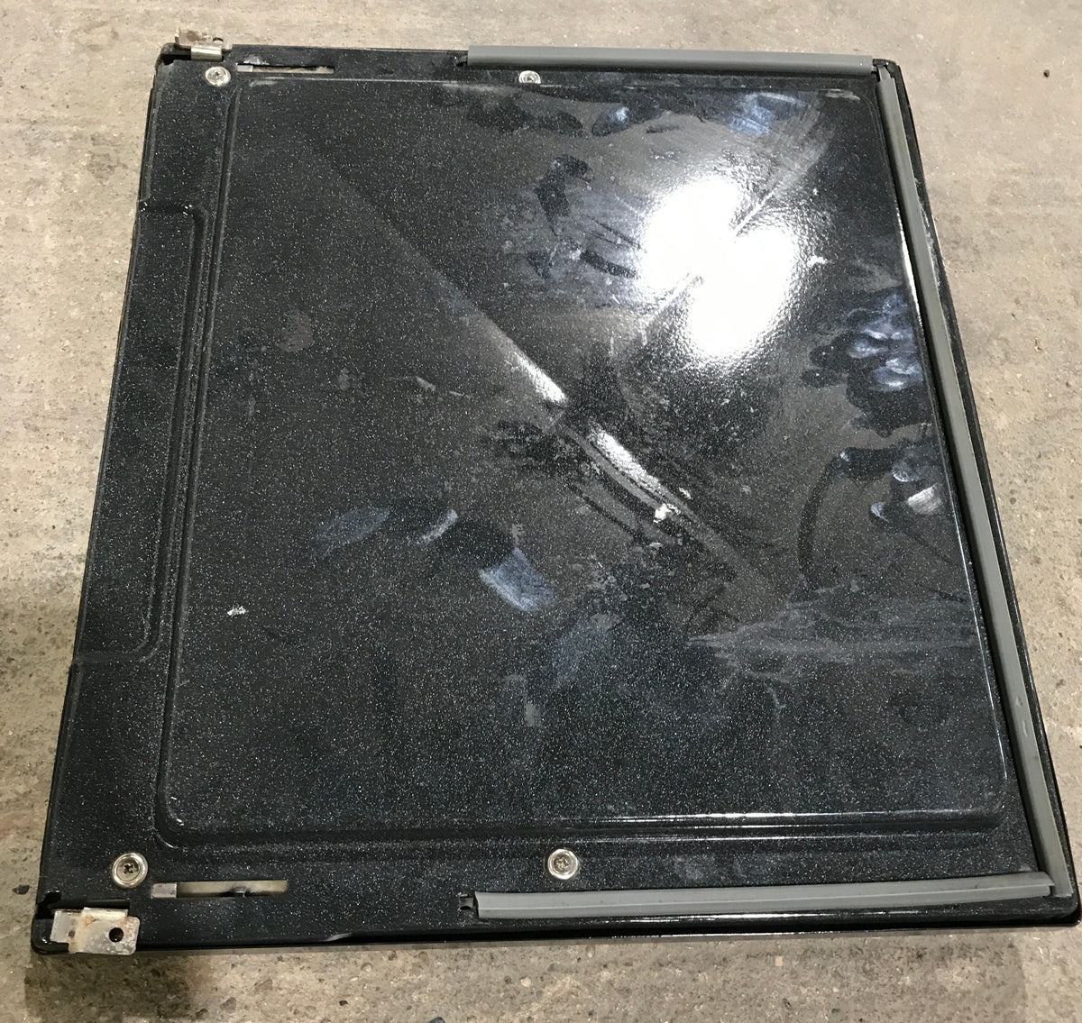 Used Magic Chef Oven Door Fits BT22PA-4T