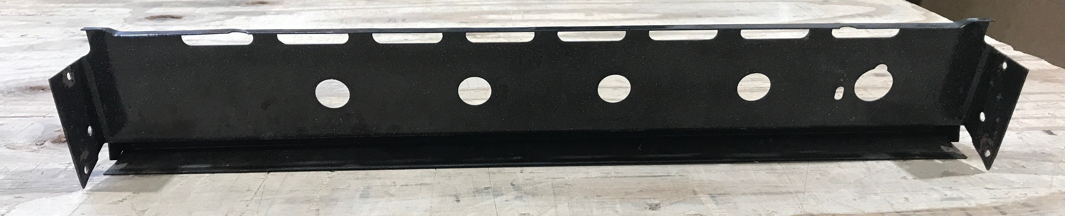 Used Magic Chef Oven Manifold Panel 2616F05490