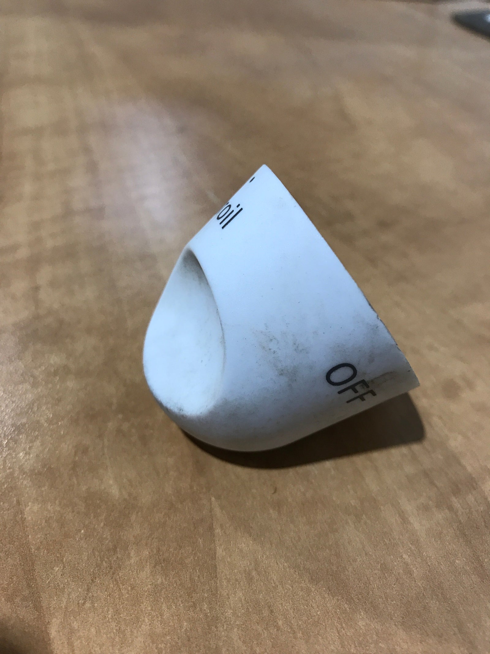 Used Magic Chef Oven Knob - 74007279