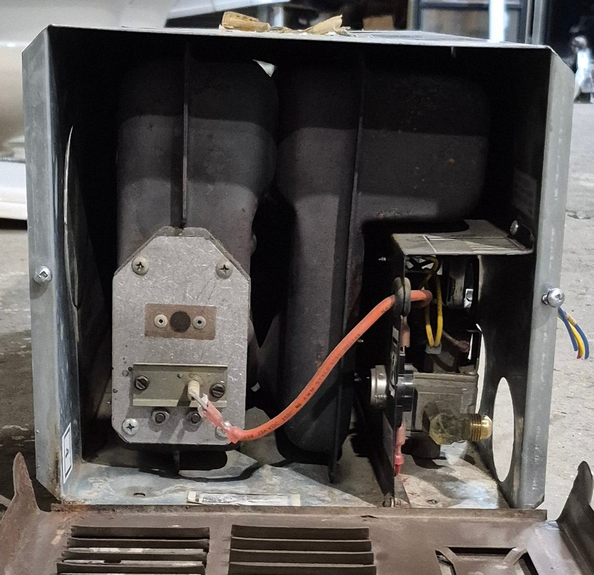19000 BTU Used Suburban RV Propane Furnace - NT - 20SE - Young Farts RV Parts