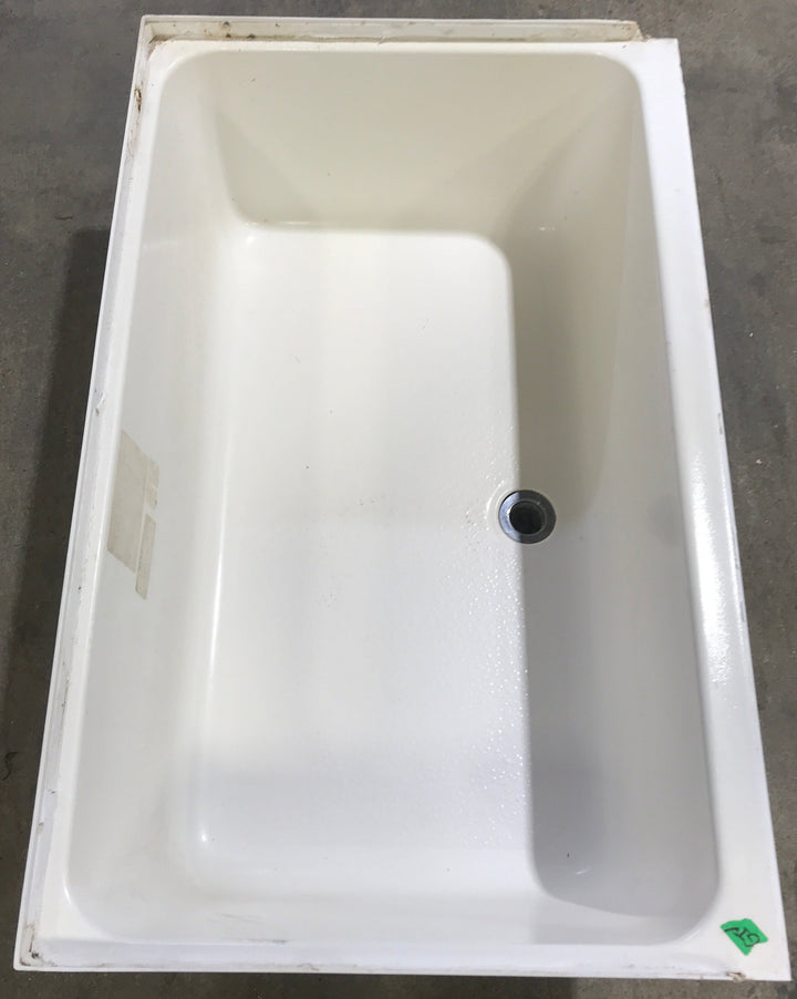 Used RV Bath Tub, Center Hand Drain - 38” L x 24" W