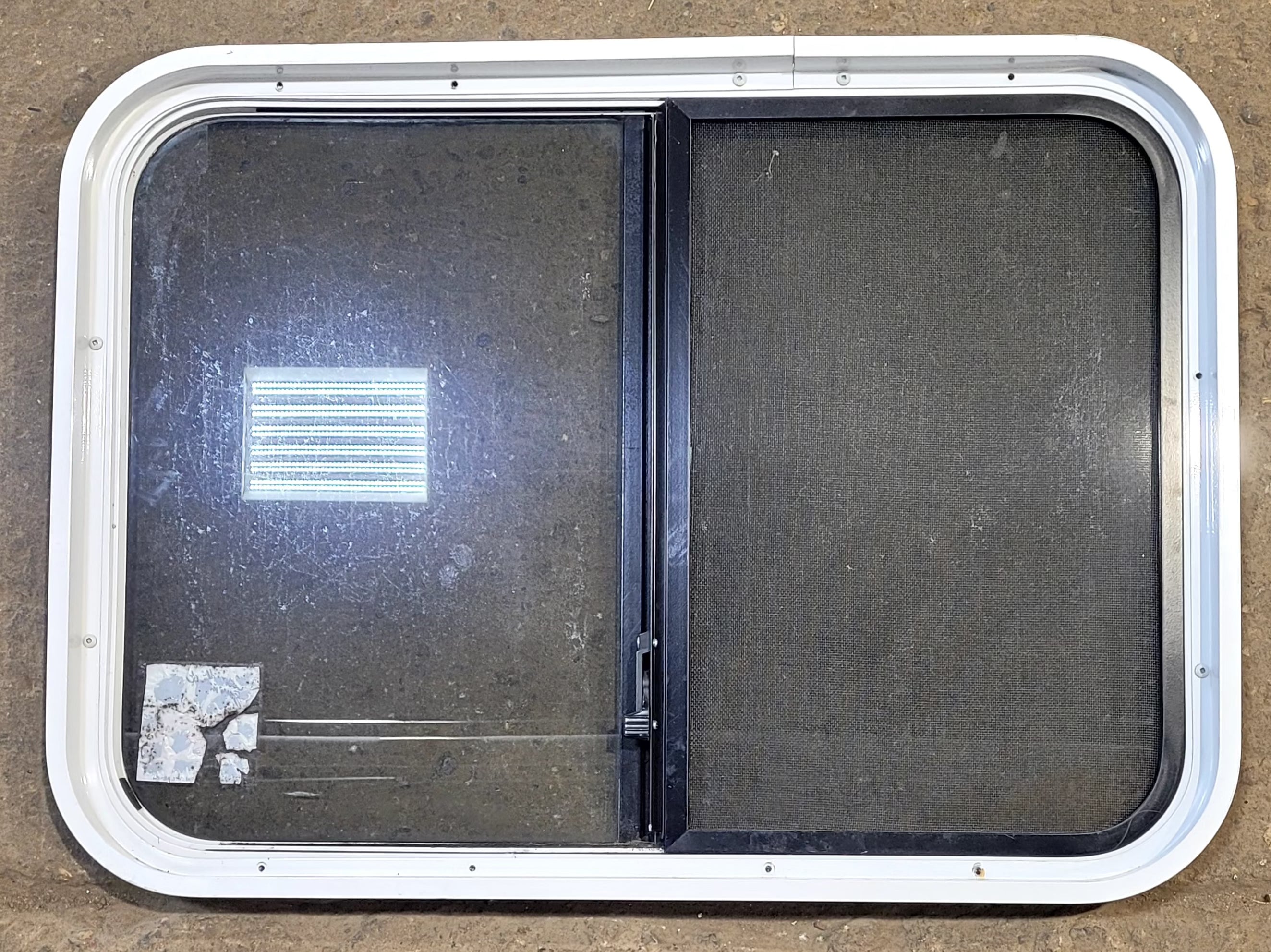 Used White Radius Opening Window : 30 1/4" W x 21 3/4" H x 1 3/4" D - Young Farts RV Parts