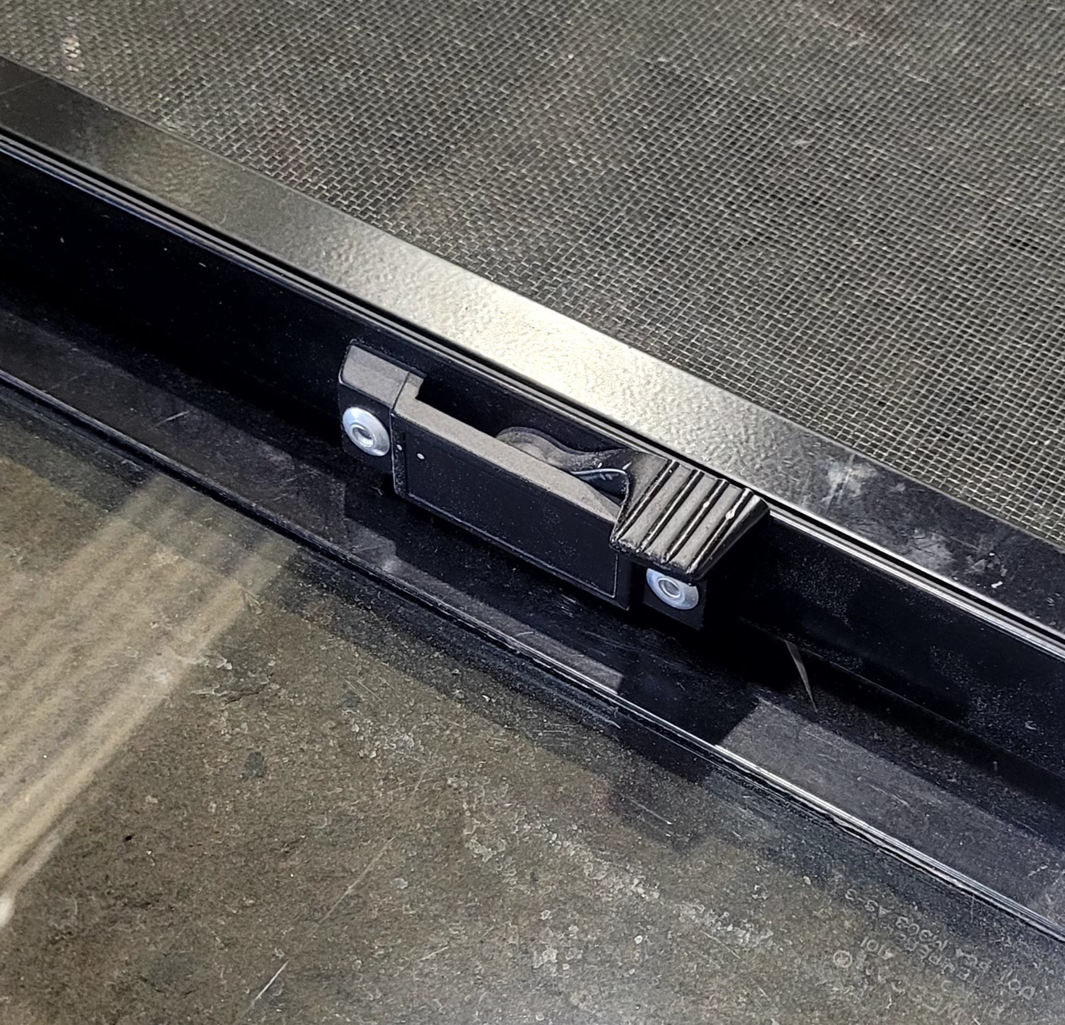 Used White Radius Opening Window : 30 1/4" W x 21 3/4" H x 1 3/4" D - Young Farts RV Parts