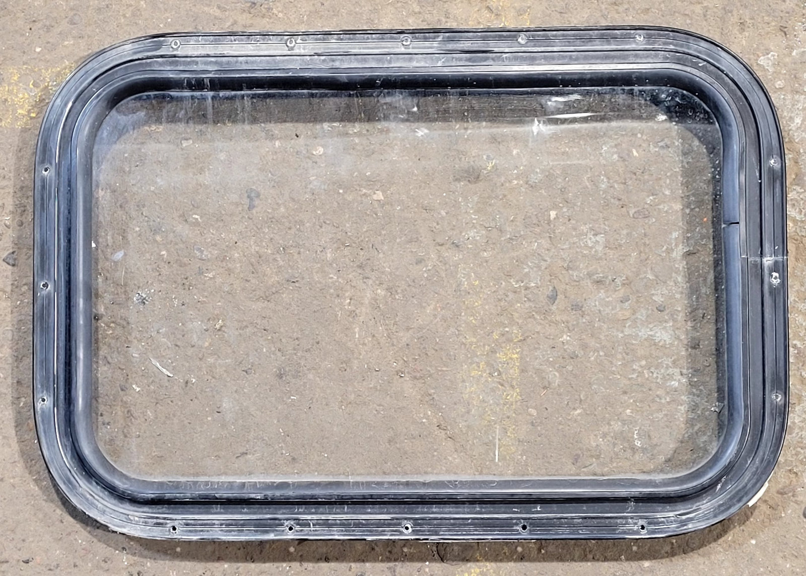 Used Black Radius Non Opening Window : 25