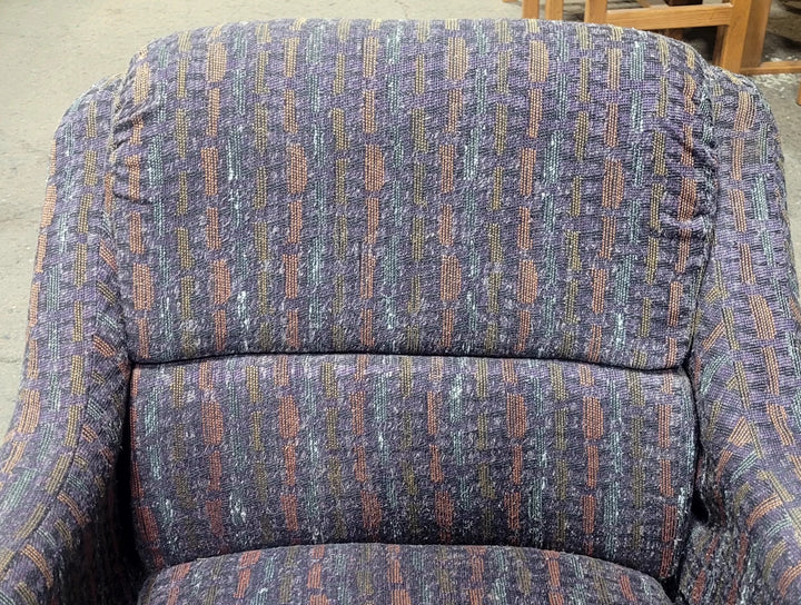 Used RV Chair - 32"H x 26"W x 27"D - Young Farts RV Parts