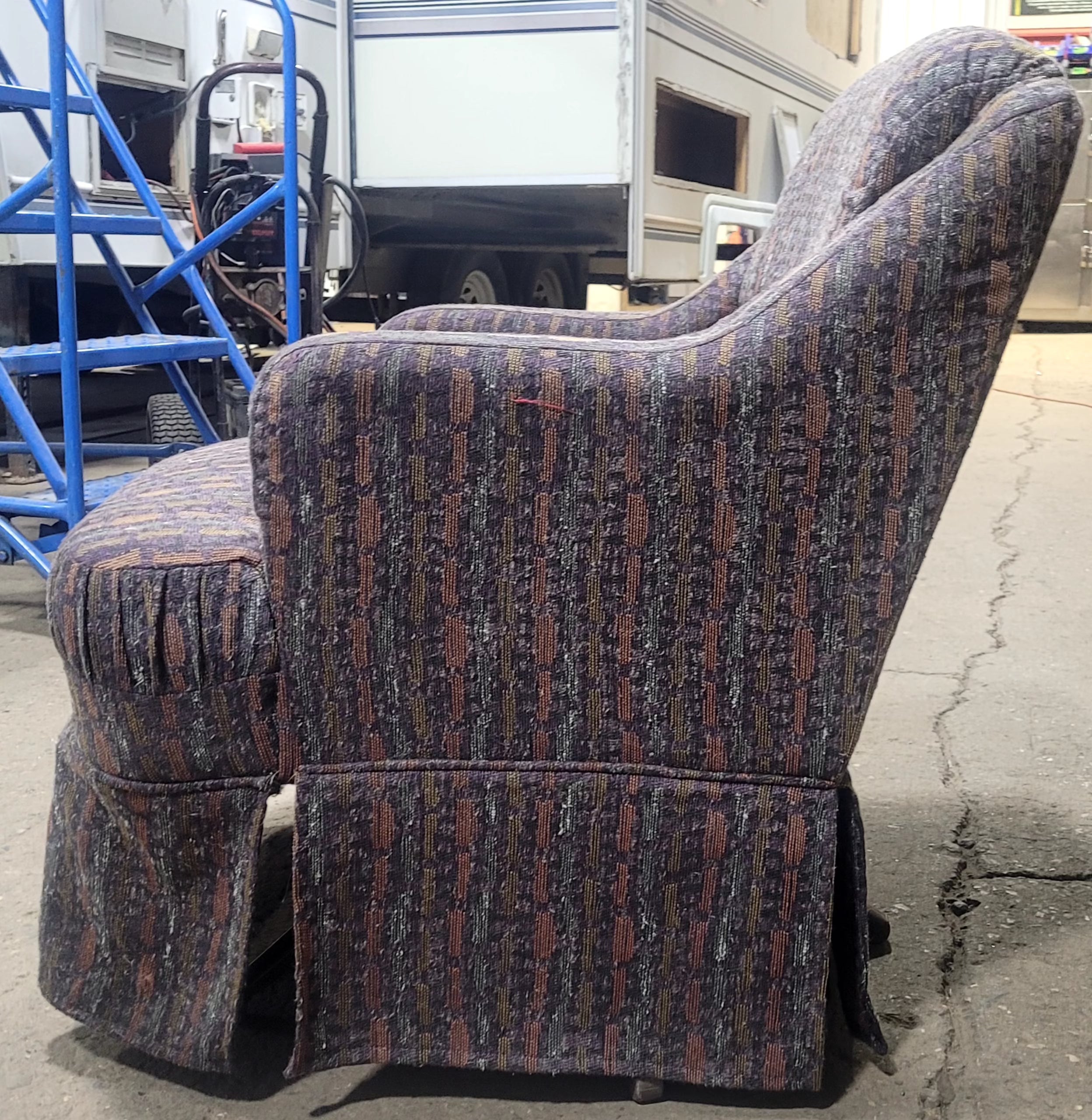 Used RV Chair - 32"H x 26"W x 27"D