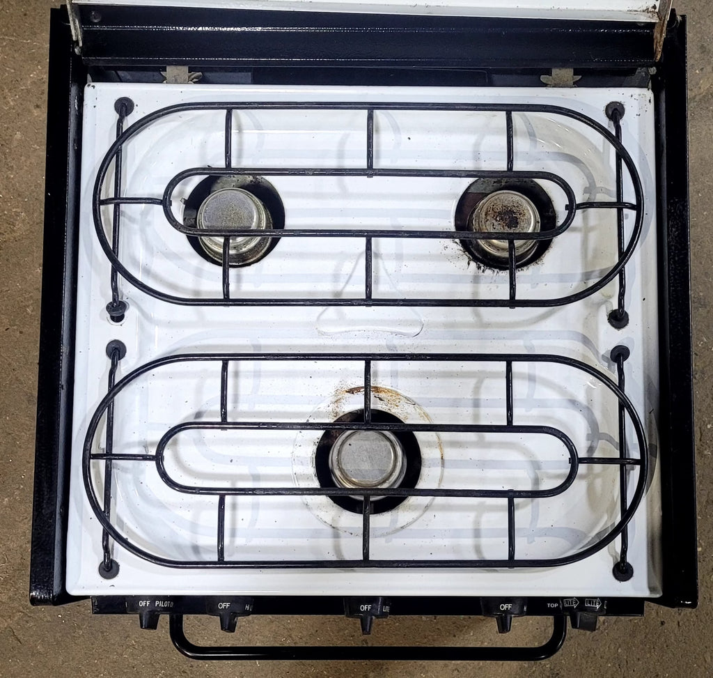 Used Magic Chef CLY2232BDH 3 Burner RV Range / Cooktop