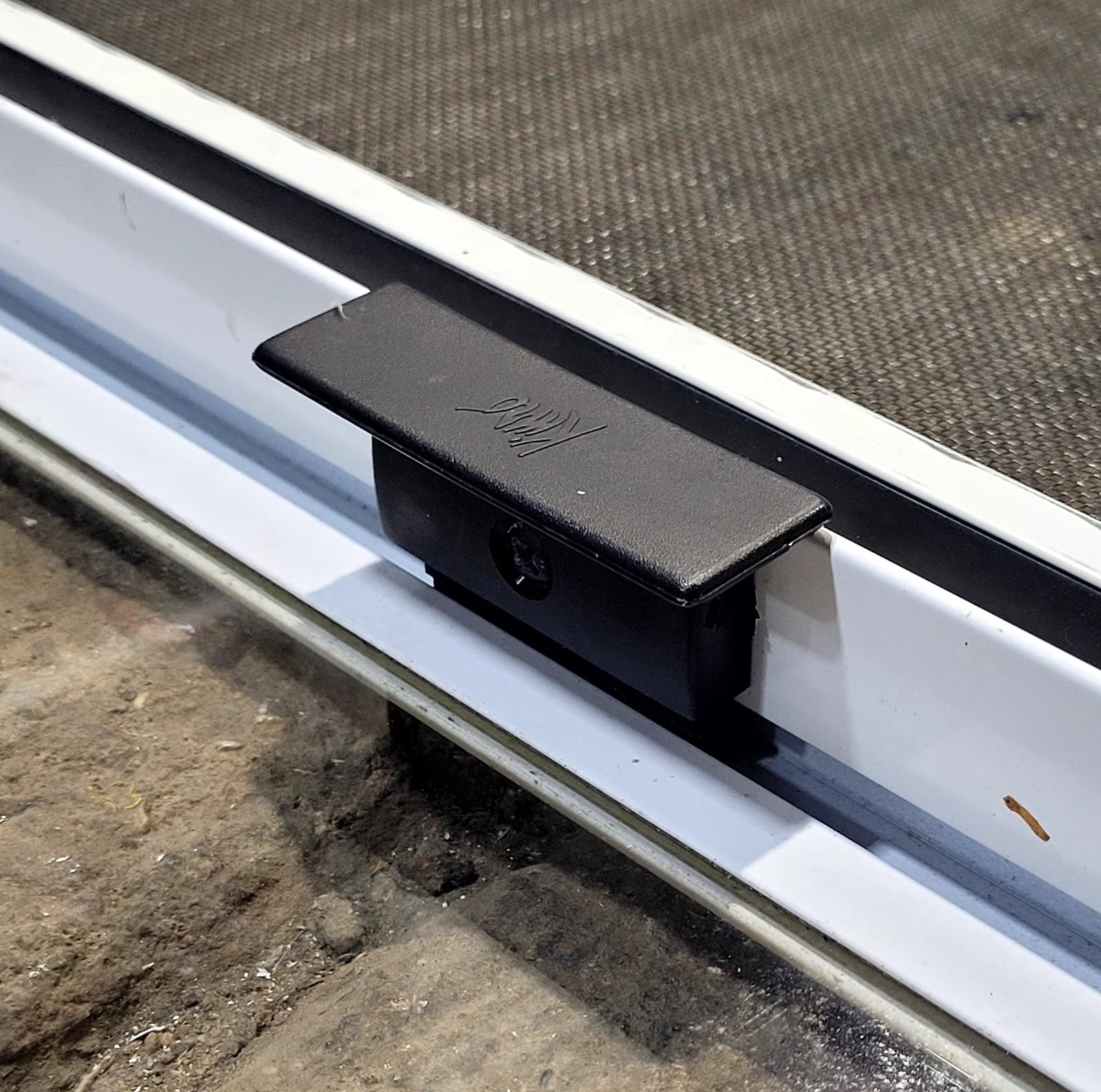 Used White Radius Opening Window : 29 1/2