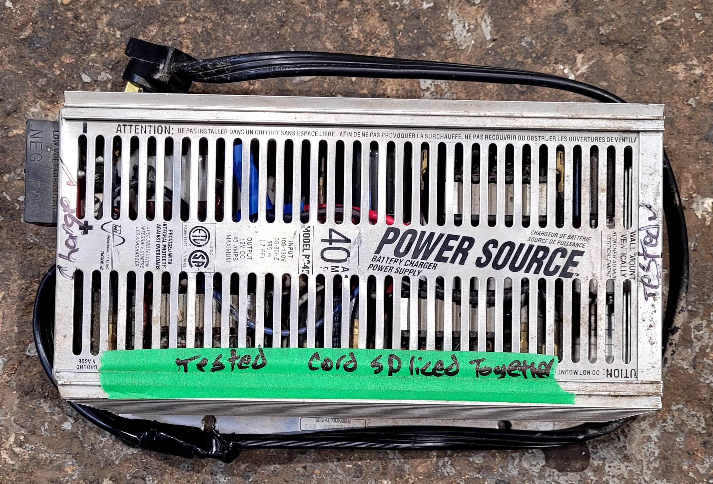 Used 40 AMP POWER SOURCE Power Station - Model PC40