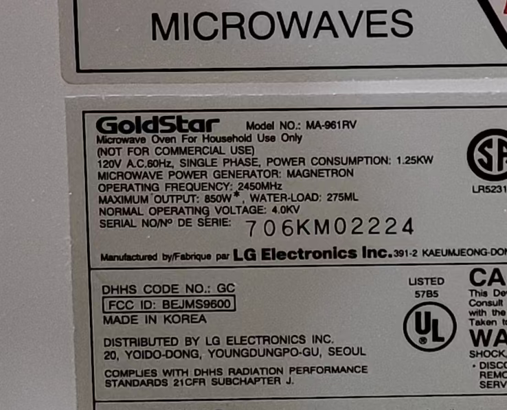 Used GoldStar RV Microwave 20 1/8