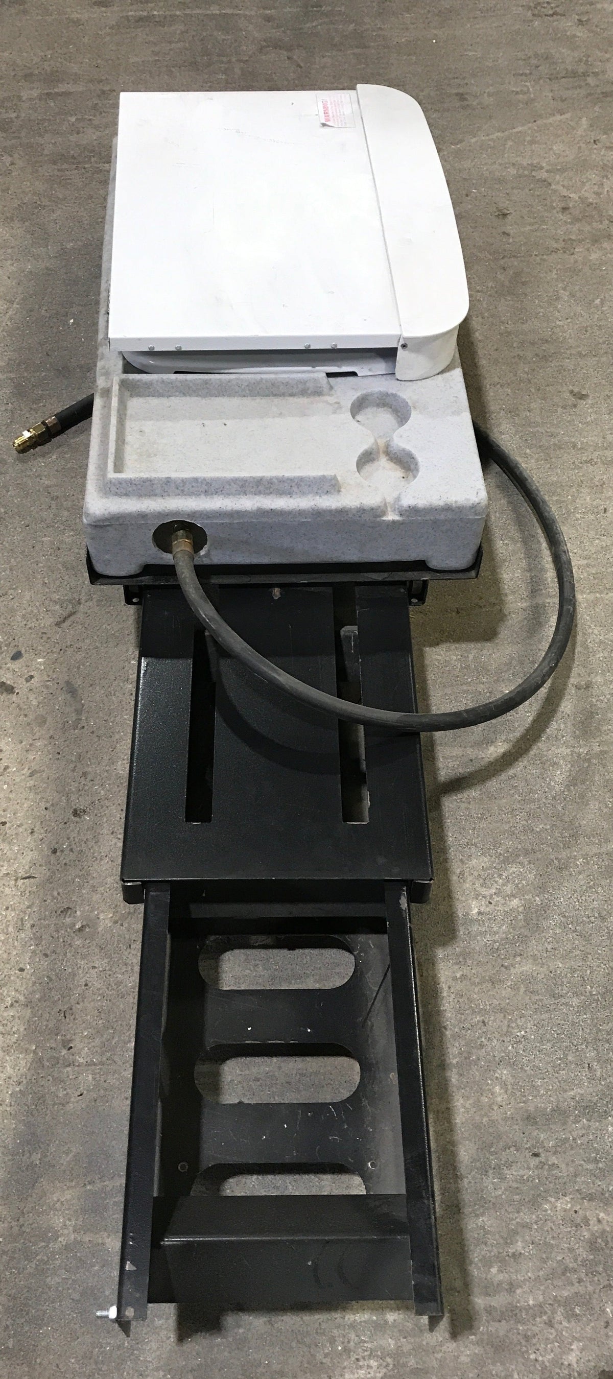 Used Suburban Exterior/Outdoor 2 Burner Kitchen