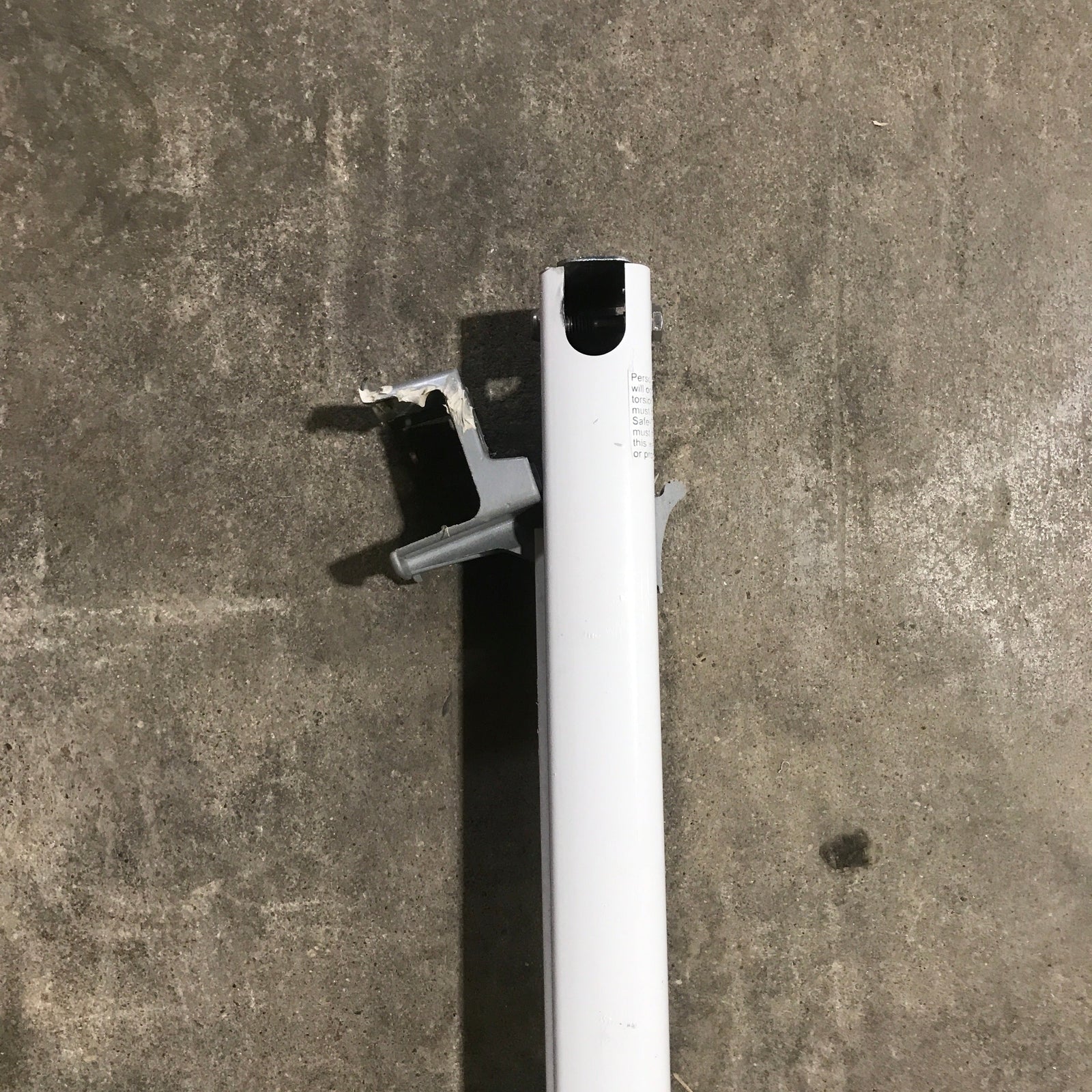 Used Dometic / A&E 8500 Awning Single Manual Arm