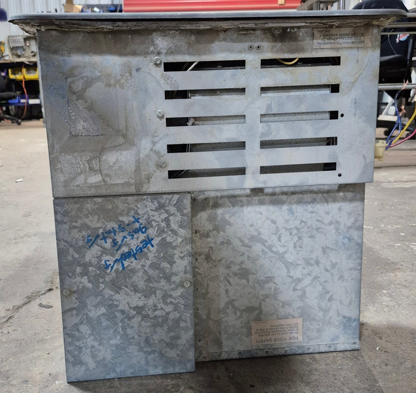 25000 BTU Used 8525 - III Atwood / Hydro Flame RV Propane Furnace - Young Farts RV Parts