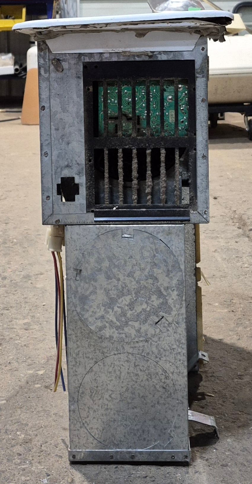 25,000 BTU Used 8525 III DCLP Atwood / Hydro Flame RV Propane Furnace - Young Farts RV Parts