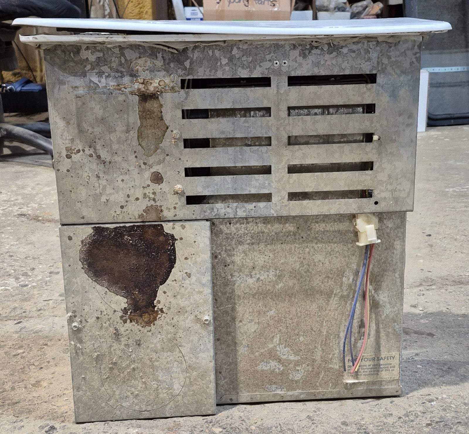 25,000 BTU Used 8525 III DCLP Atwood / Hydro Flame RV Propane Furnace - Young Farts RV Parts