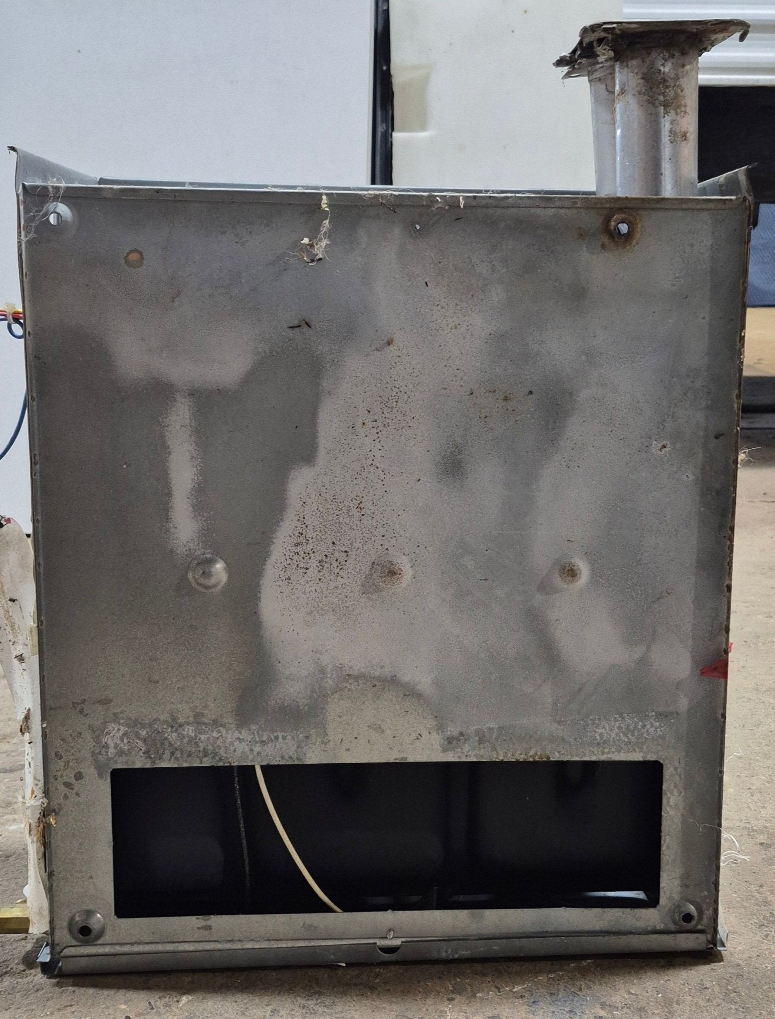 25,000 BTU USED SF - 25F Suburban RV Propane Furnace - Young Farts RV Parts