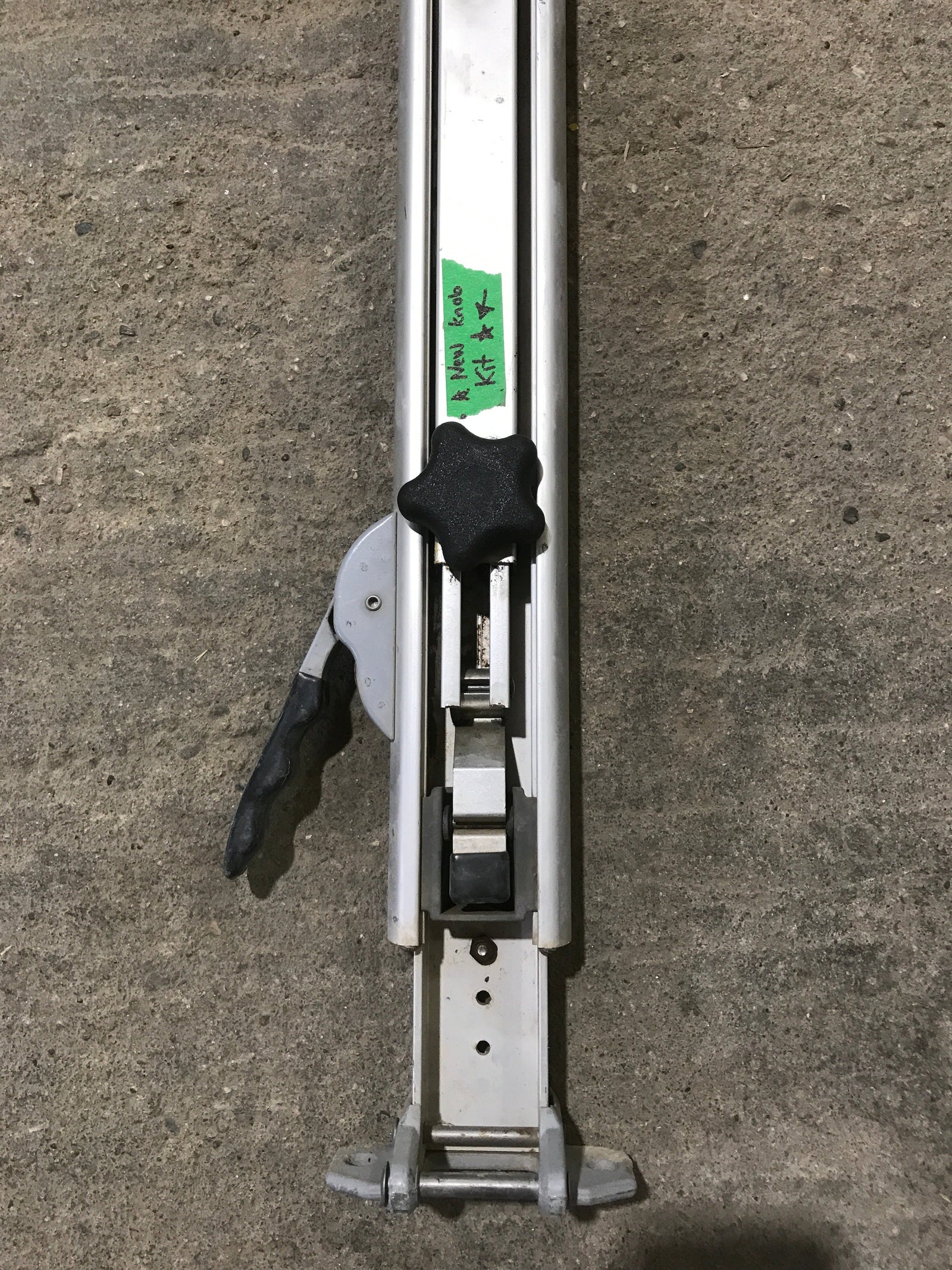 Used Dometic / A&E 8500 Awning Single Manual Arm - 73