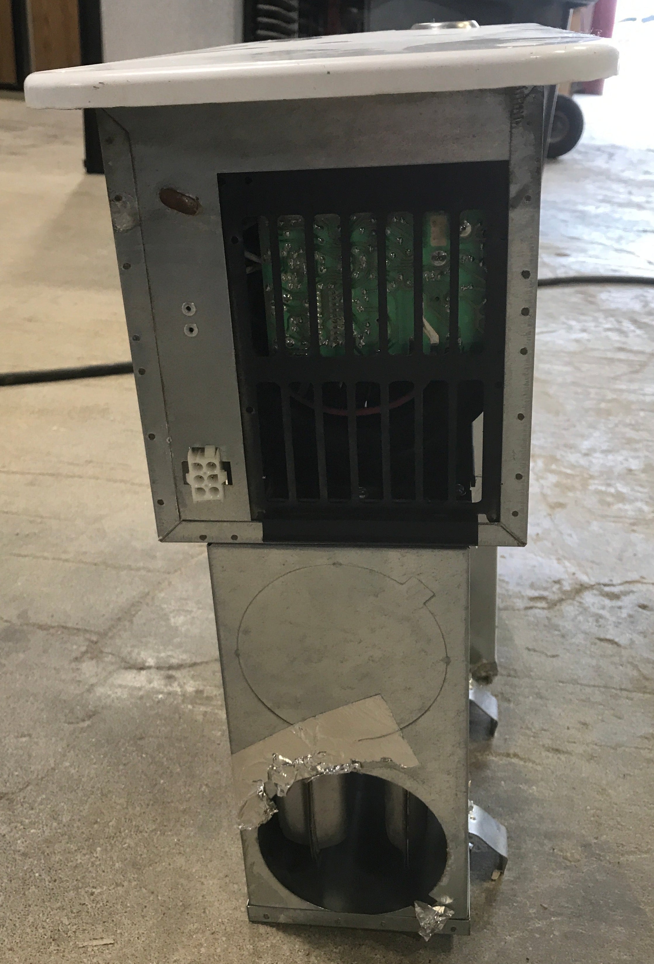 USED 8525 IV DCLP HYDROFLAME RV Propane Furnace - 25000 BTU - Young Farts RV Parts