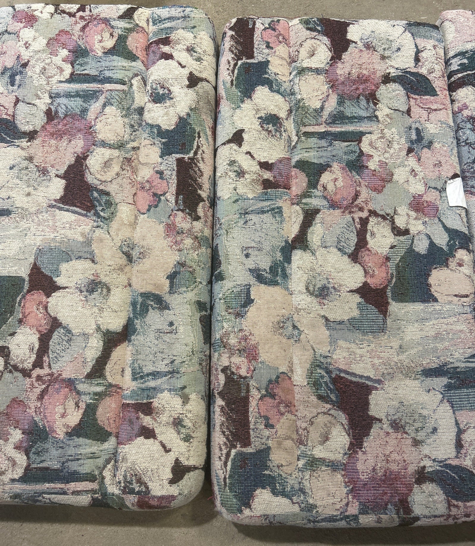Used Dinette Cushion Set- 4 piece - 2 @ 40
